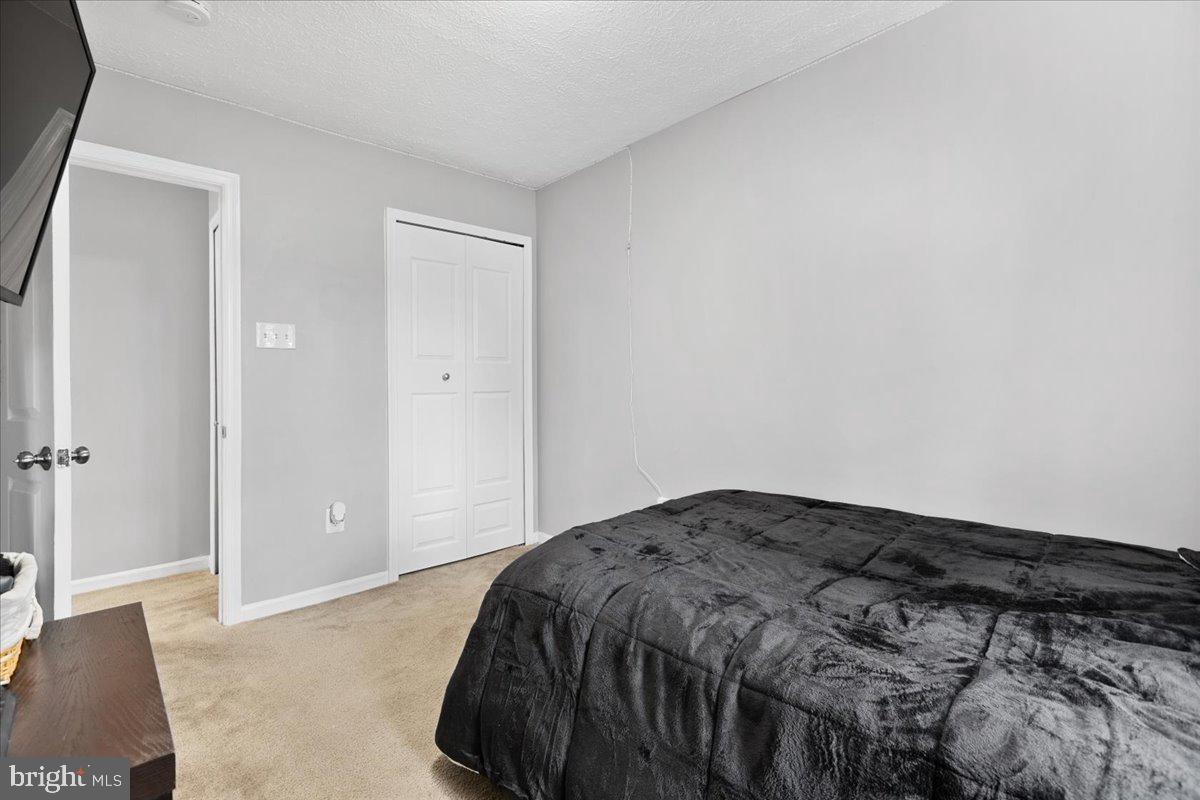 CARRIAGE PINES/LAKE VILL - Residential