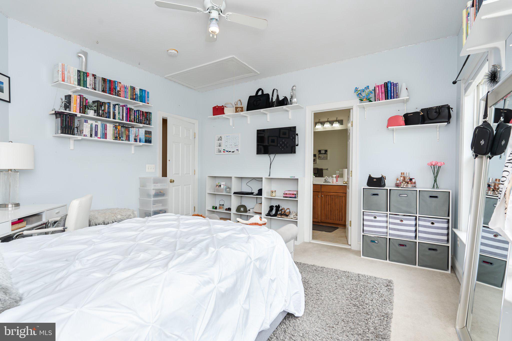 DEERFIELD VILLAGE - Residential