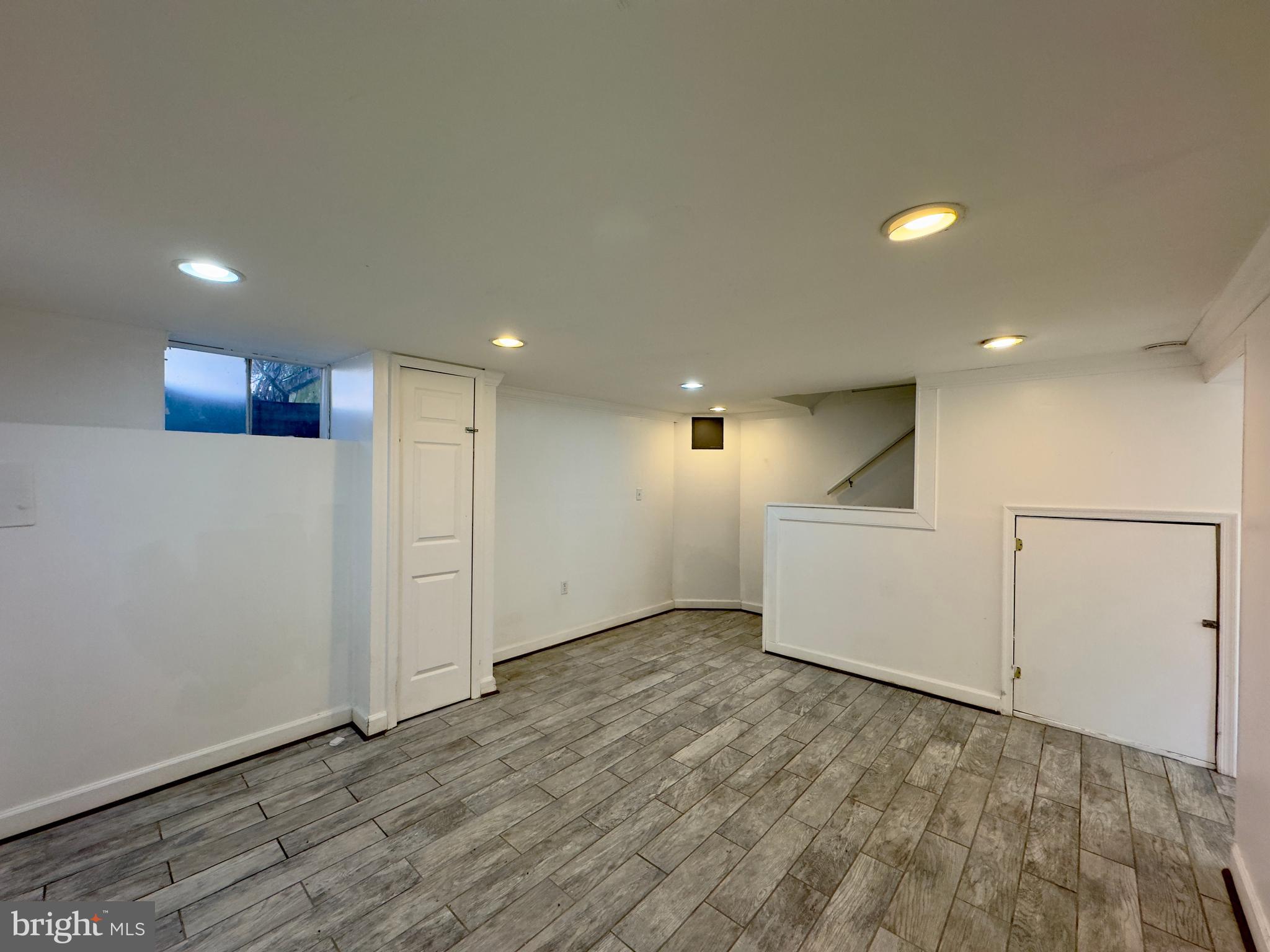 IDLEWOOD - Residential Lease