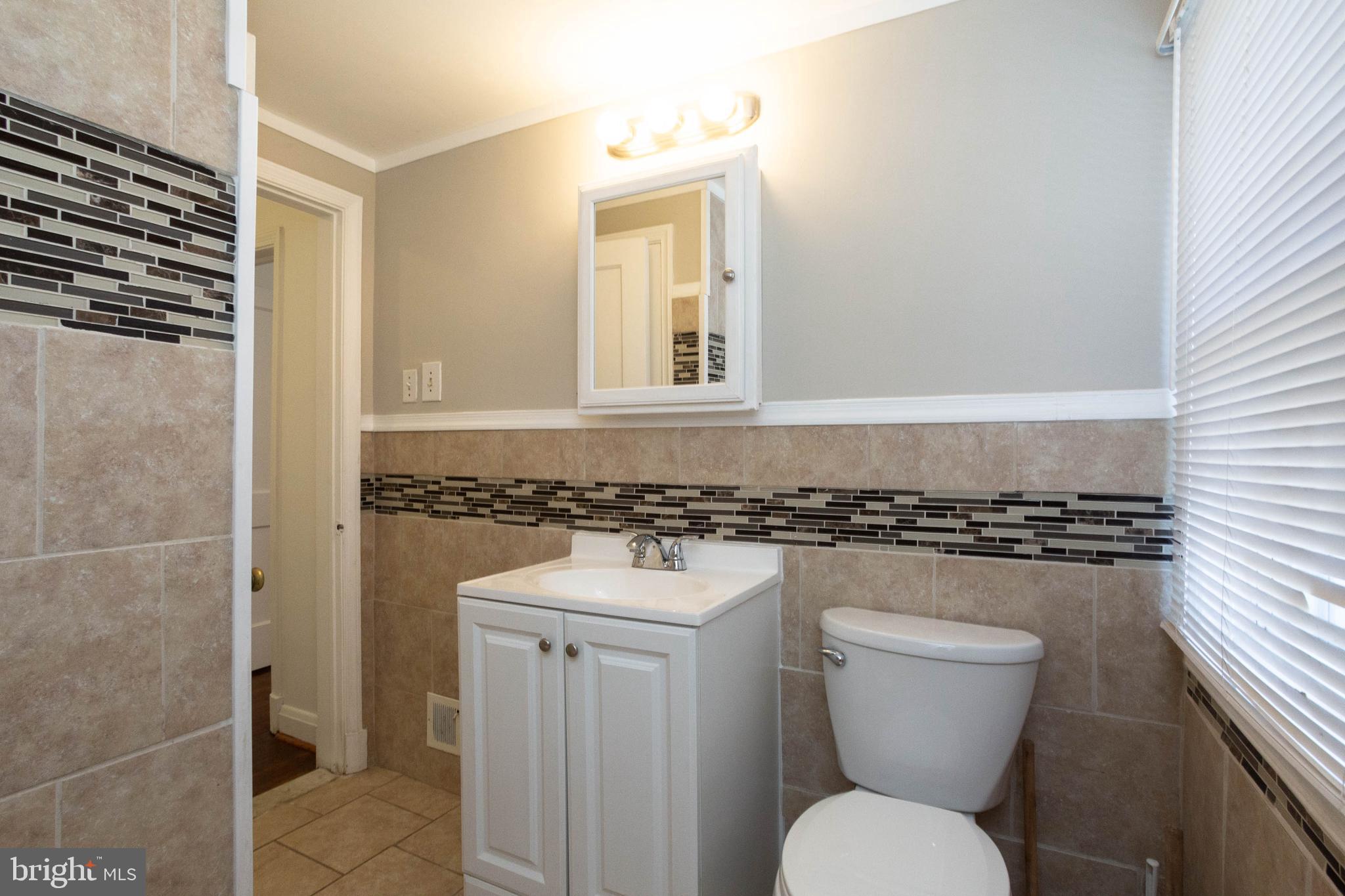 IDLEWOOD - Residential Lease