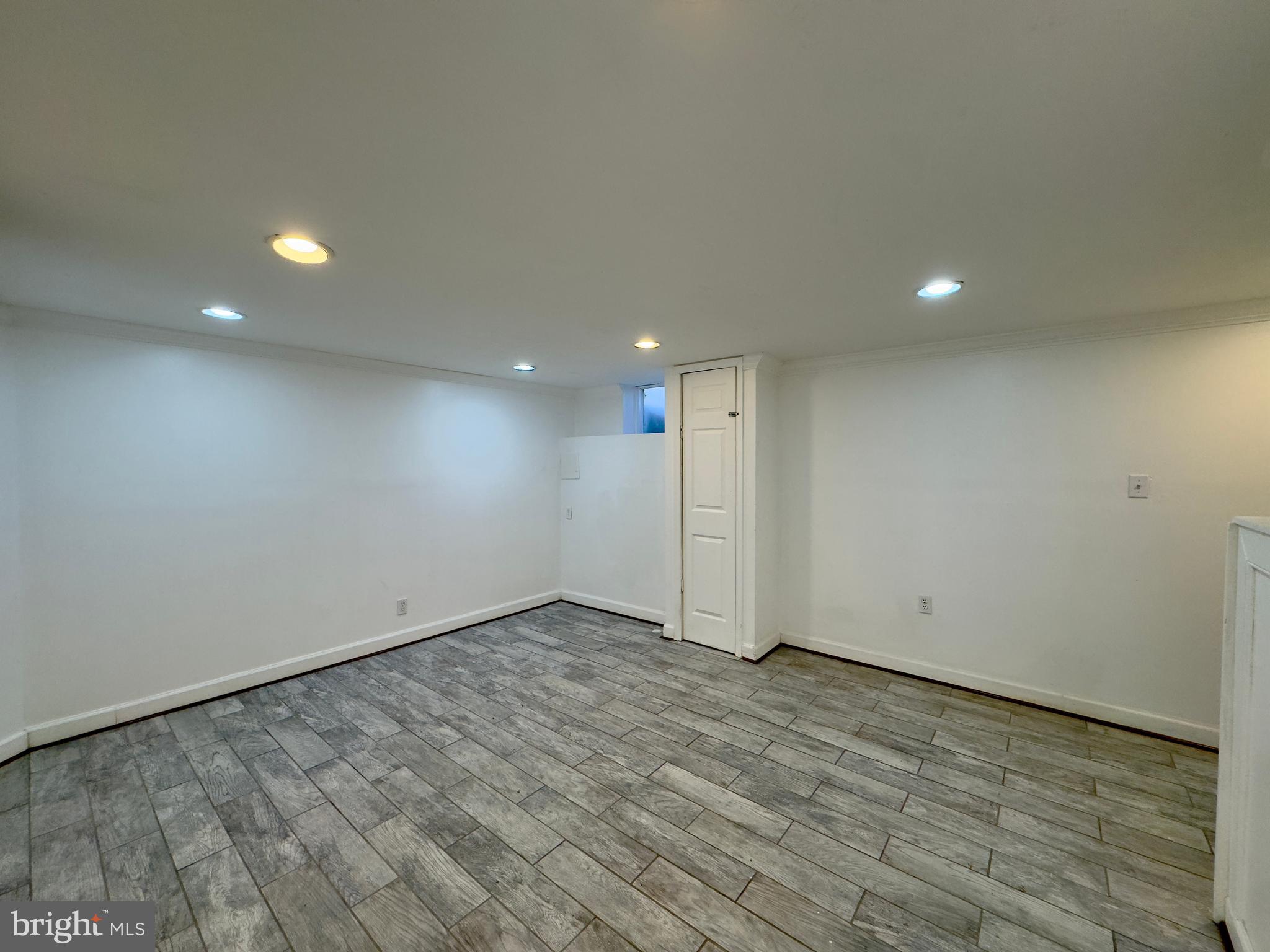 IDLEWOOD - Residential Lease