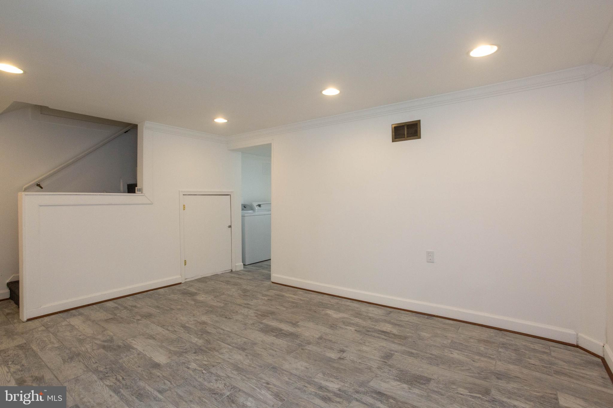 IDLEWOOD - Residential Lease