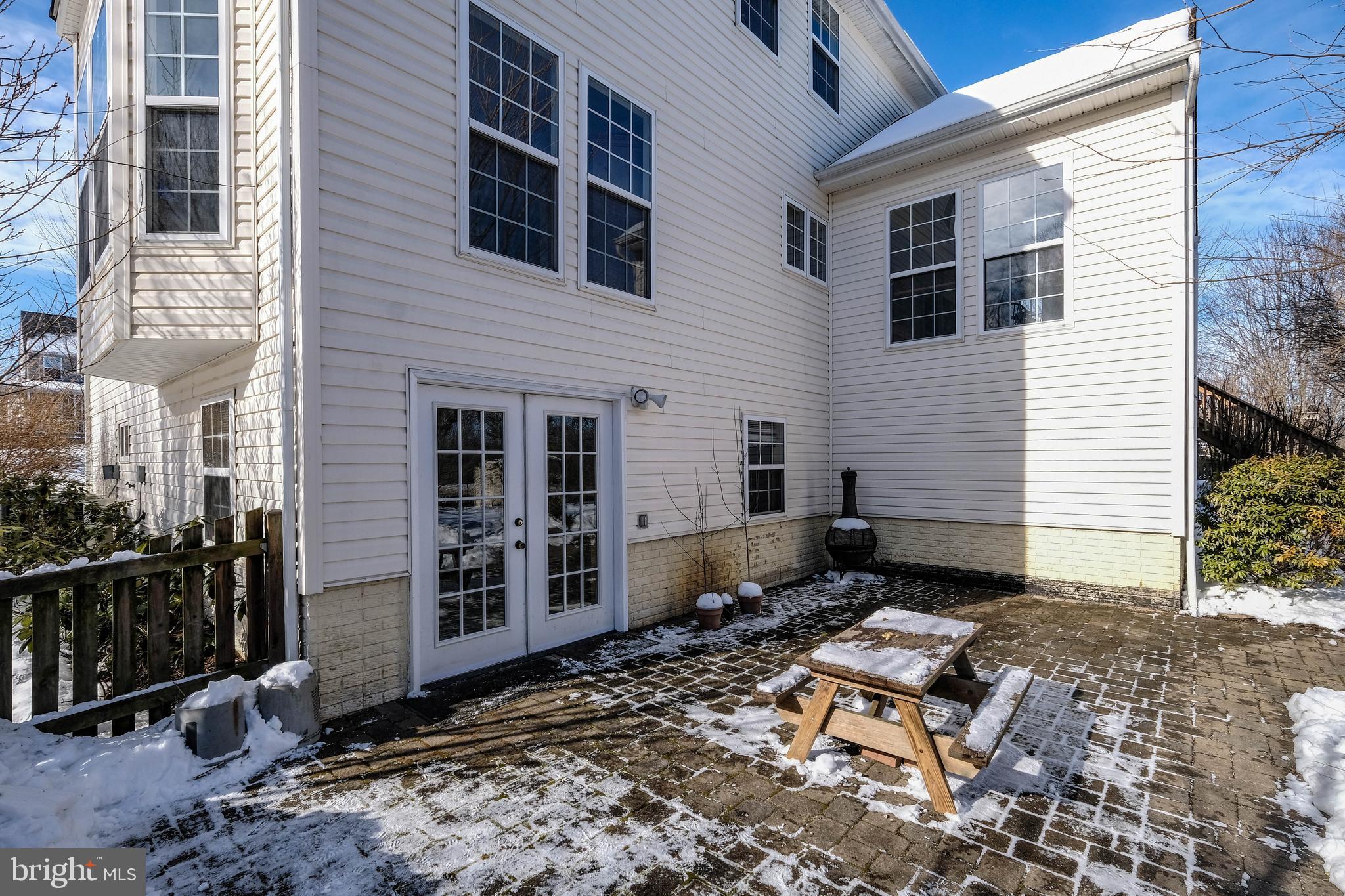 WILLOW SPRINGS ACRES - Residential