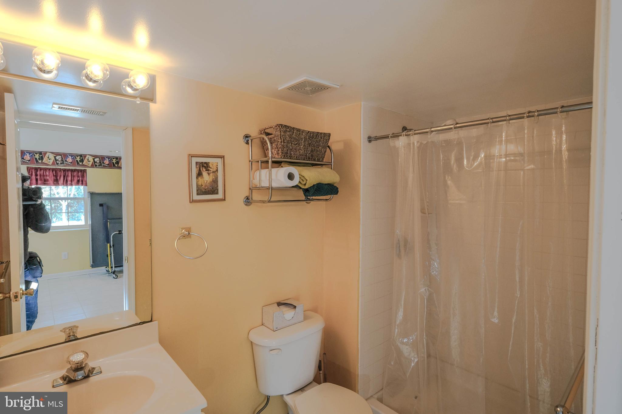 WILLOW SPRINGS ACRES - Residential