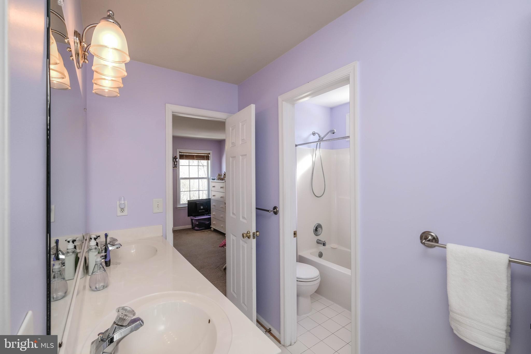 WILLOW SPRINGS ACRES - Residential