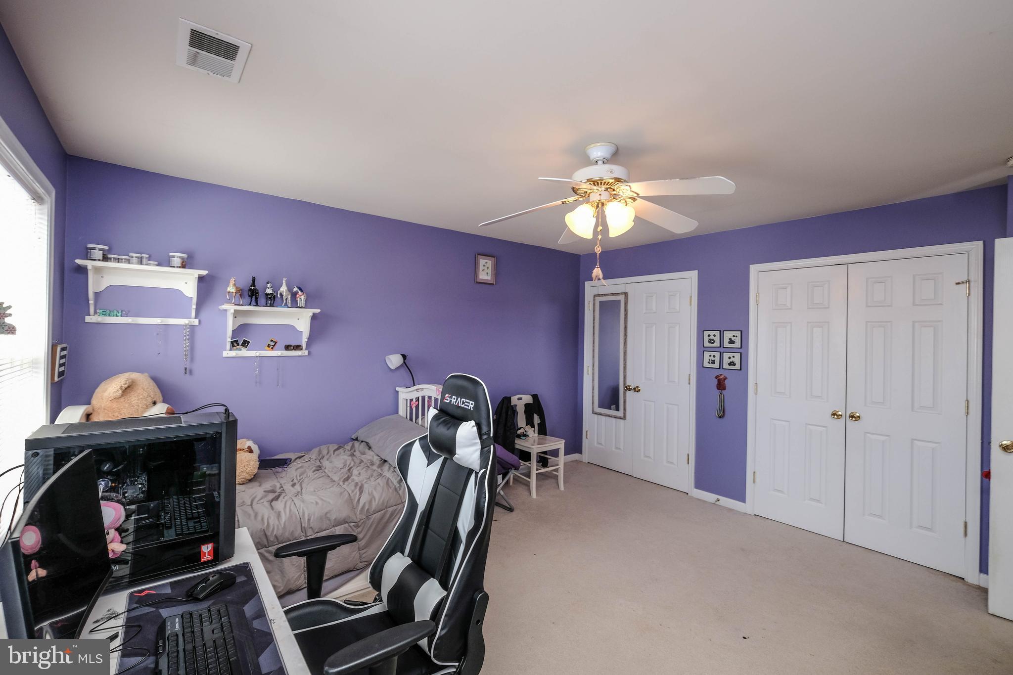 WILLOW SPRINGS ACRES - Residential