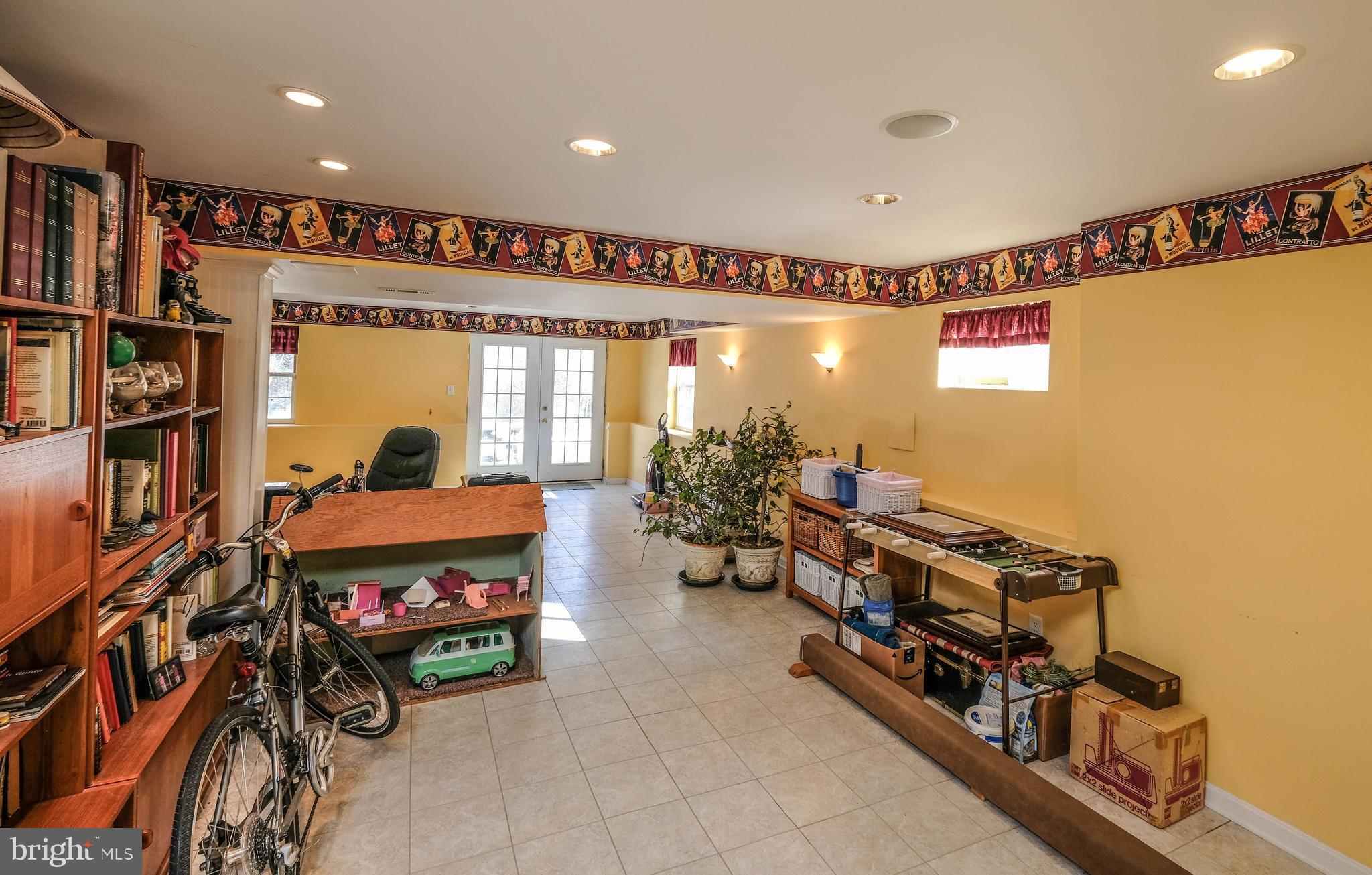 WILLOW SPRINGS ACRES - Residential