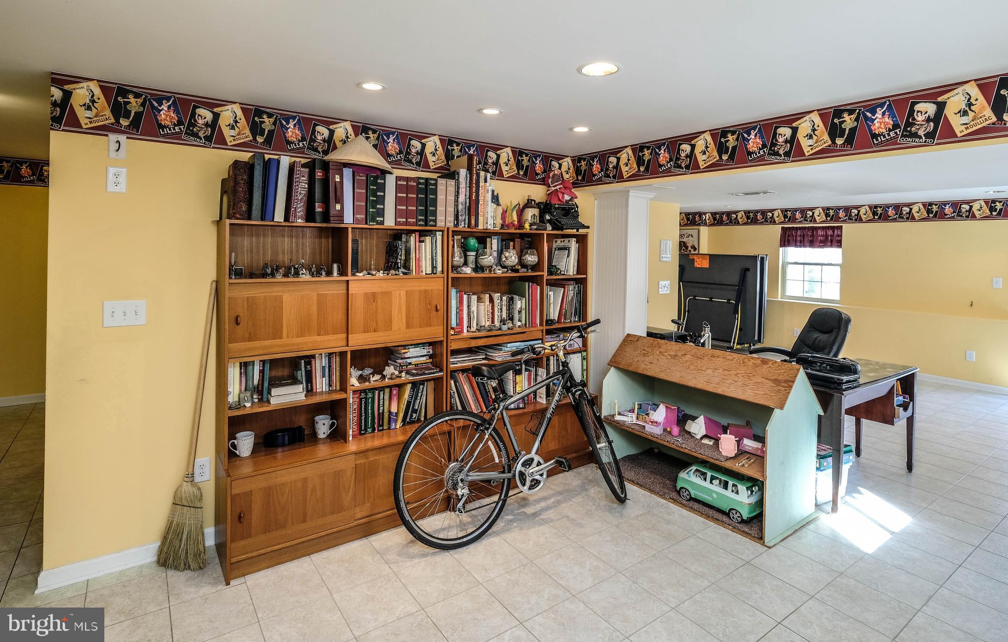 WILLOW SPRINGS ACRES - Residential