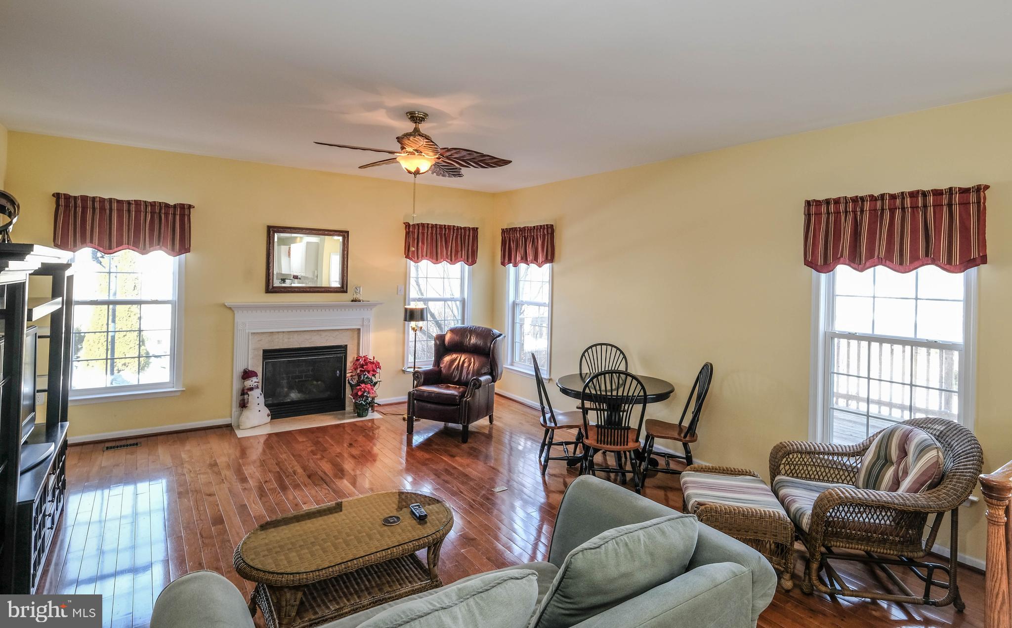 WILLOW SPRINGS ACRES - Residential