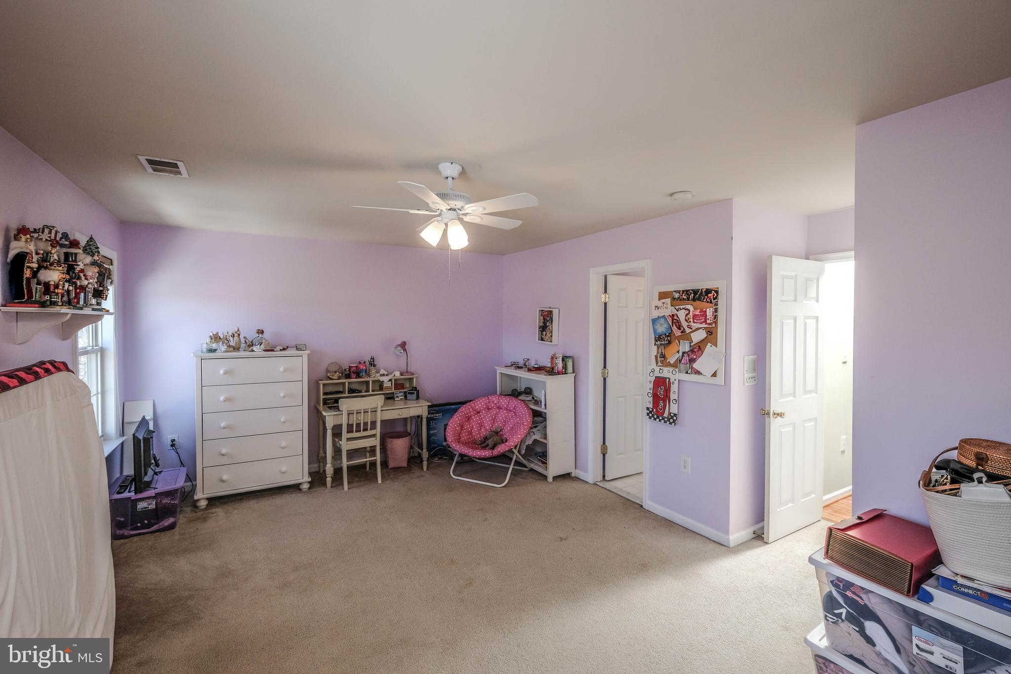 WILLOW SPRINGS ACRES - Residential