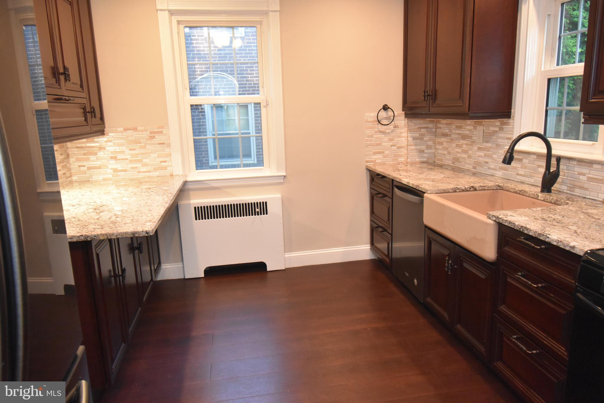 BELVEDERE SQUARE - Residential