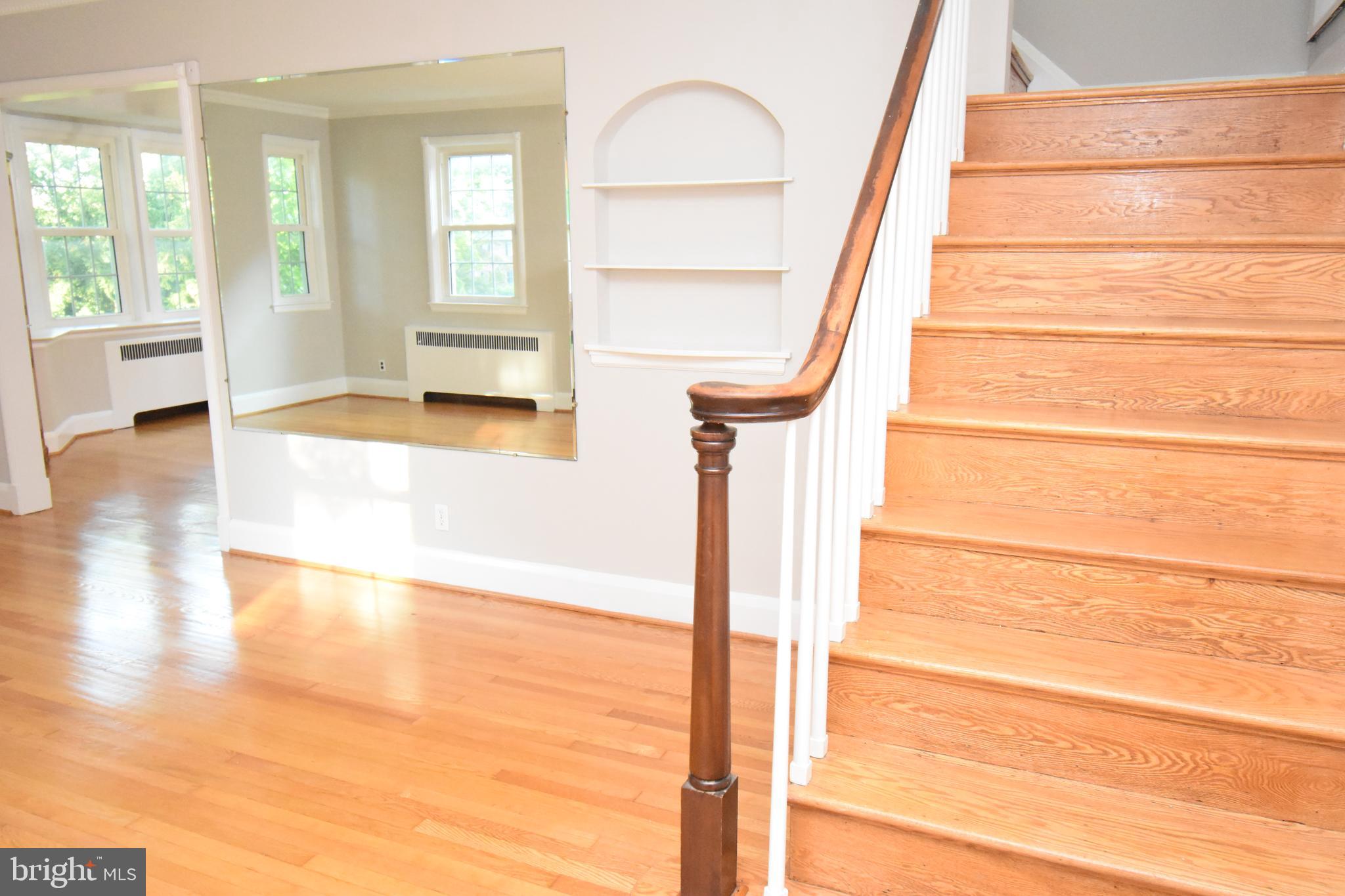 BELVEDERE SQUARE - Residential