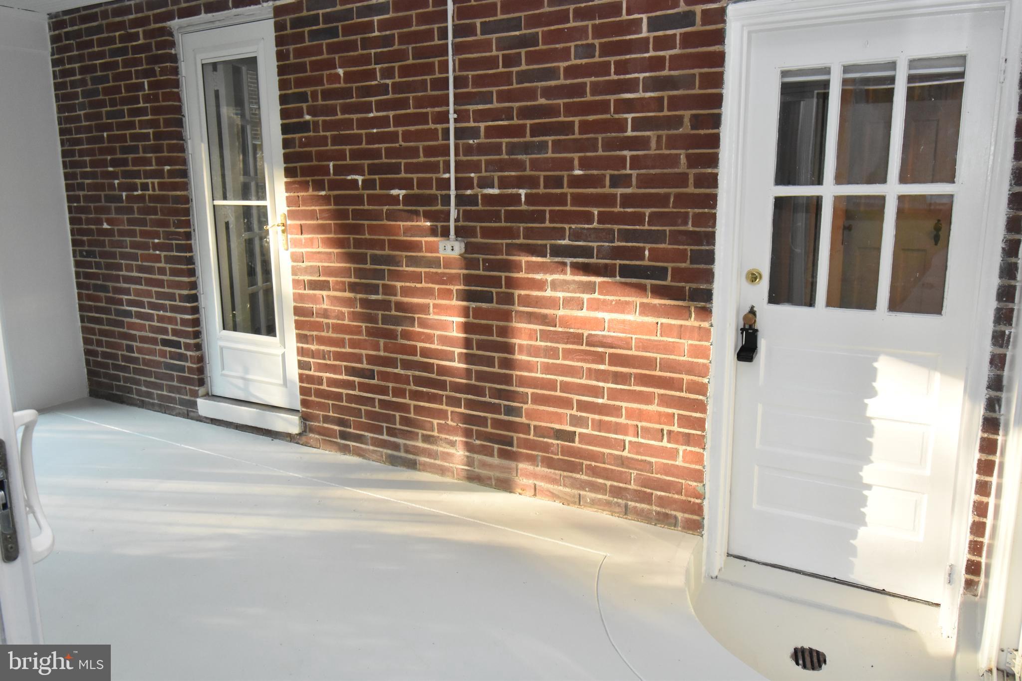 BELVEDERE SQUARE - Residential