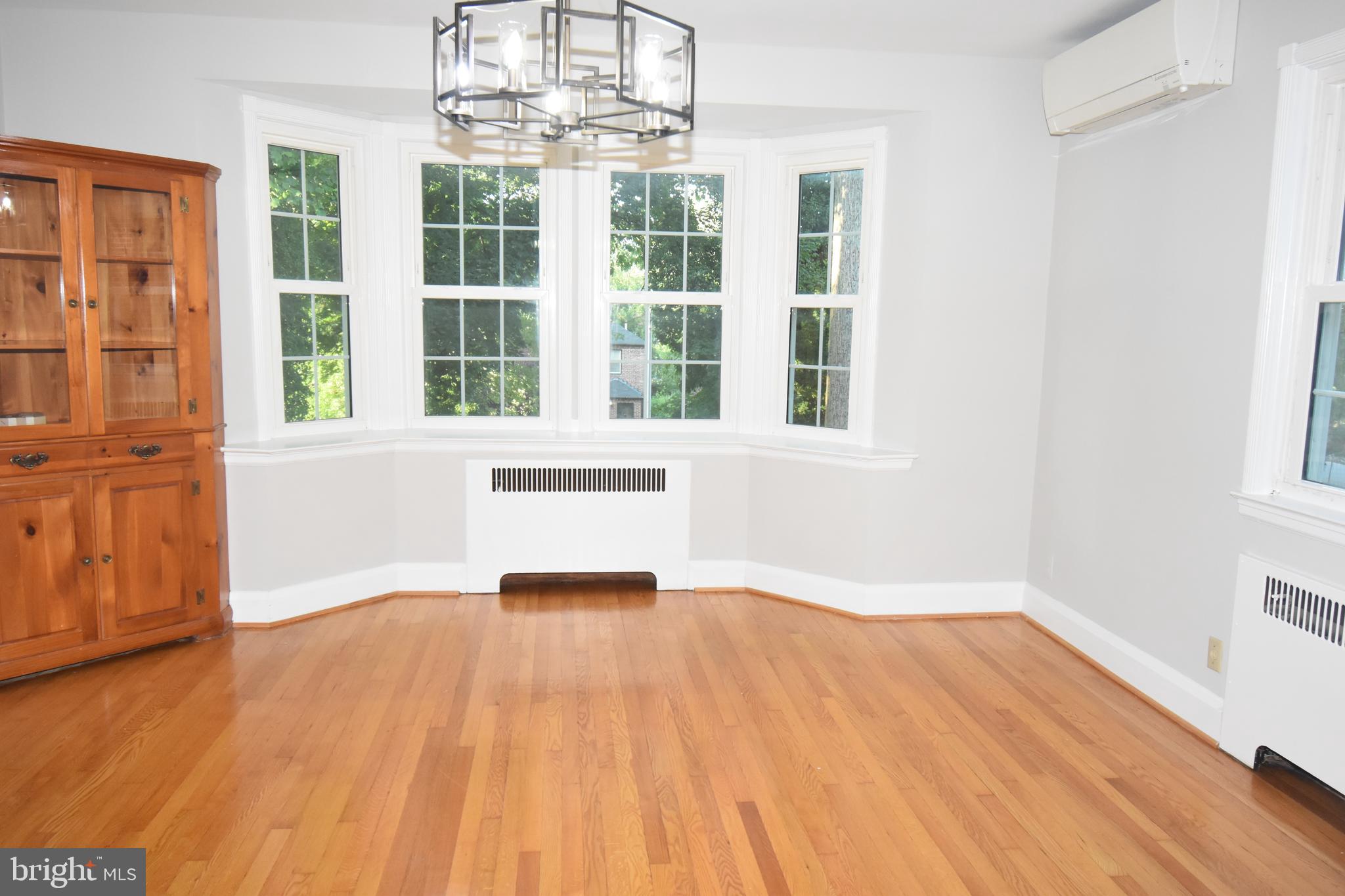 BELVEDERE SQUARE - Residential