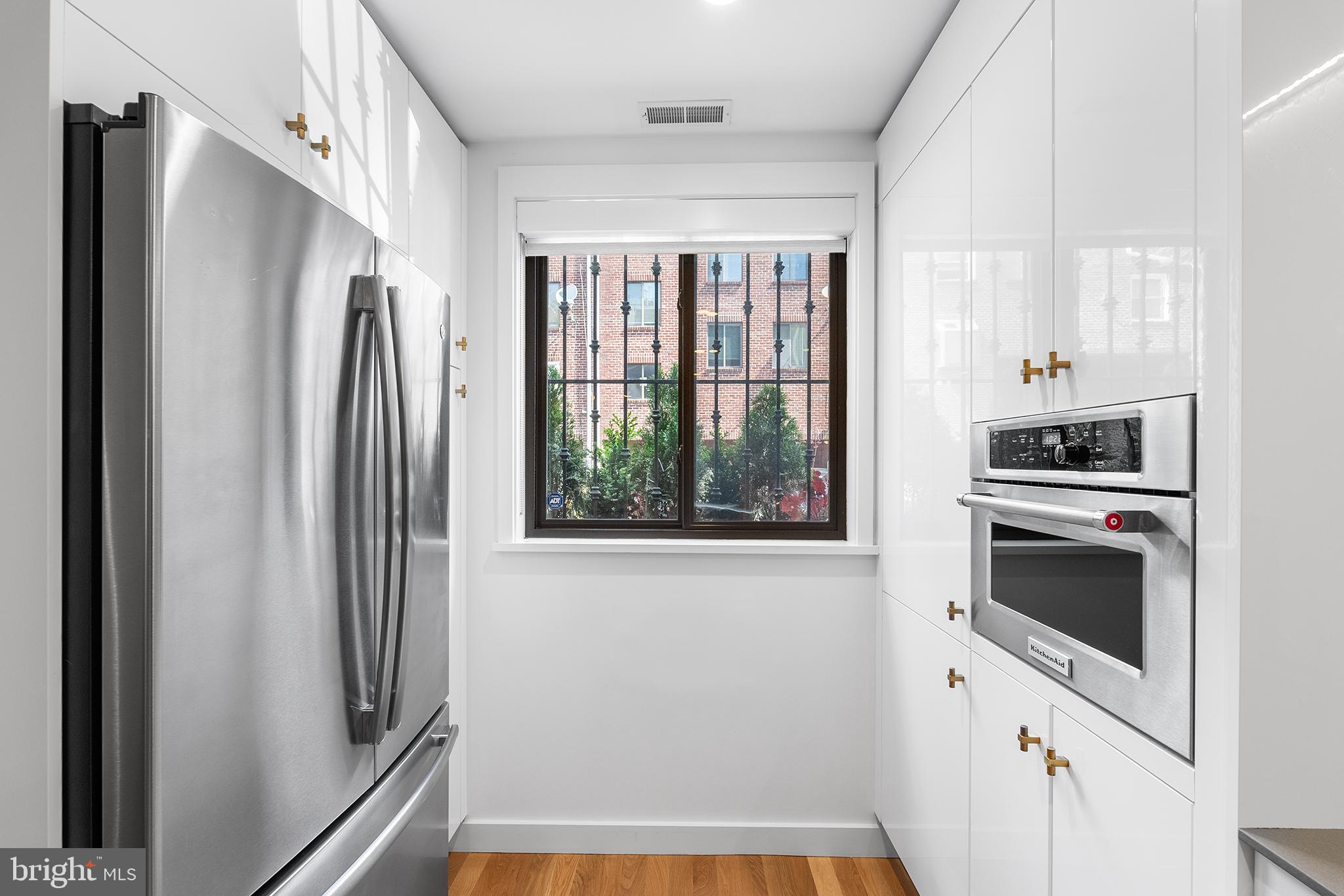 SOCIETY HILL - Residential