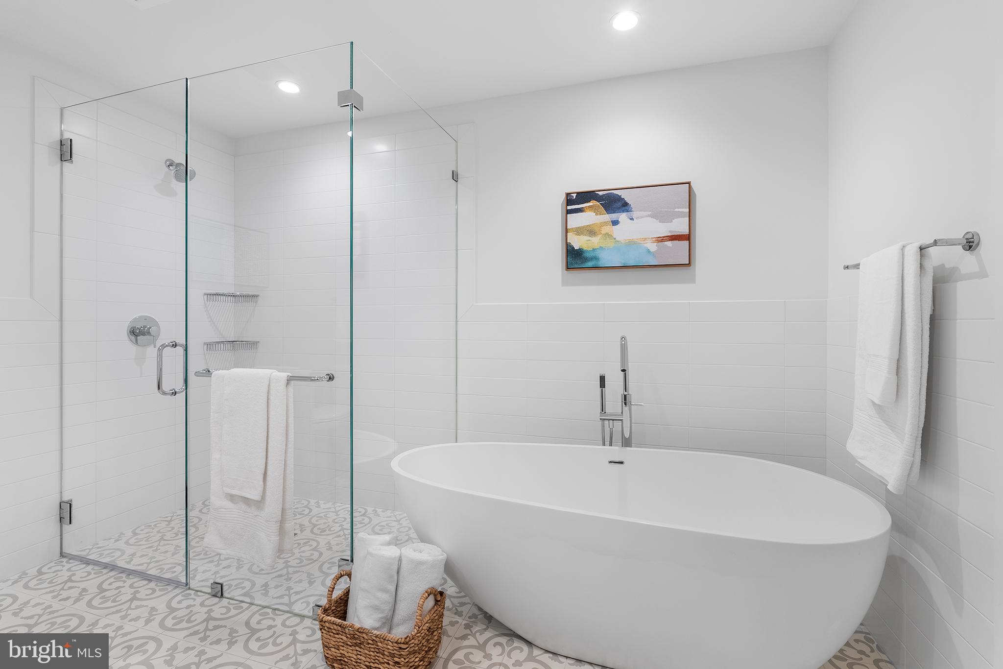 SOCIETY HILL - Residential