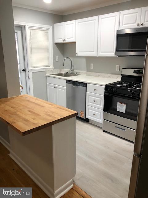 Welcome to 2230 Graythorn Road!!!!
This beautiful 3-bedroom, 1.5-bath renovated rowhome is located in the Hawthorne community of Middle River. The home has been fully painted, features new appliances, and has hardwood floors. This spacious, all-brick townhouse includes a full, open, and clean basement that can be remodeled to meet your needs. With easy access to public transportation, shops, and major commuter routes, it is ideal for a first-time buyer or an investor wanting to expand their rental portfolio. Don't miss this great opportunity!