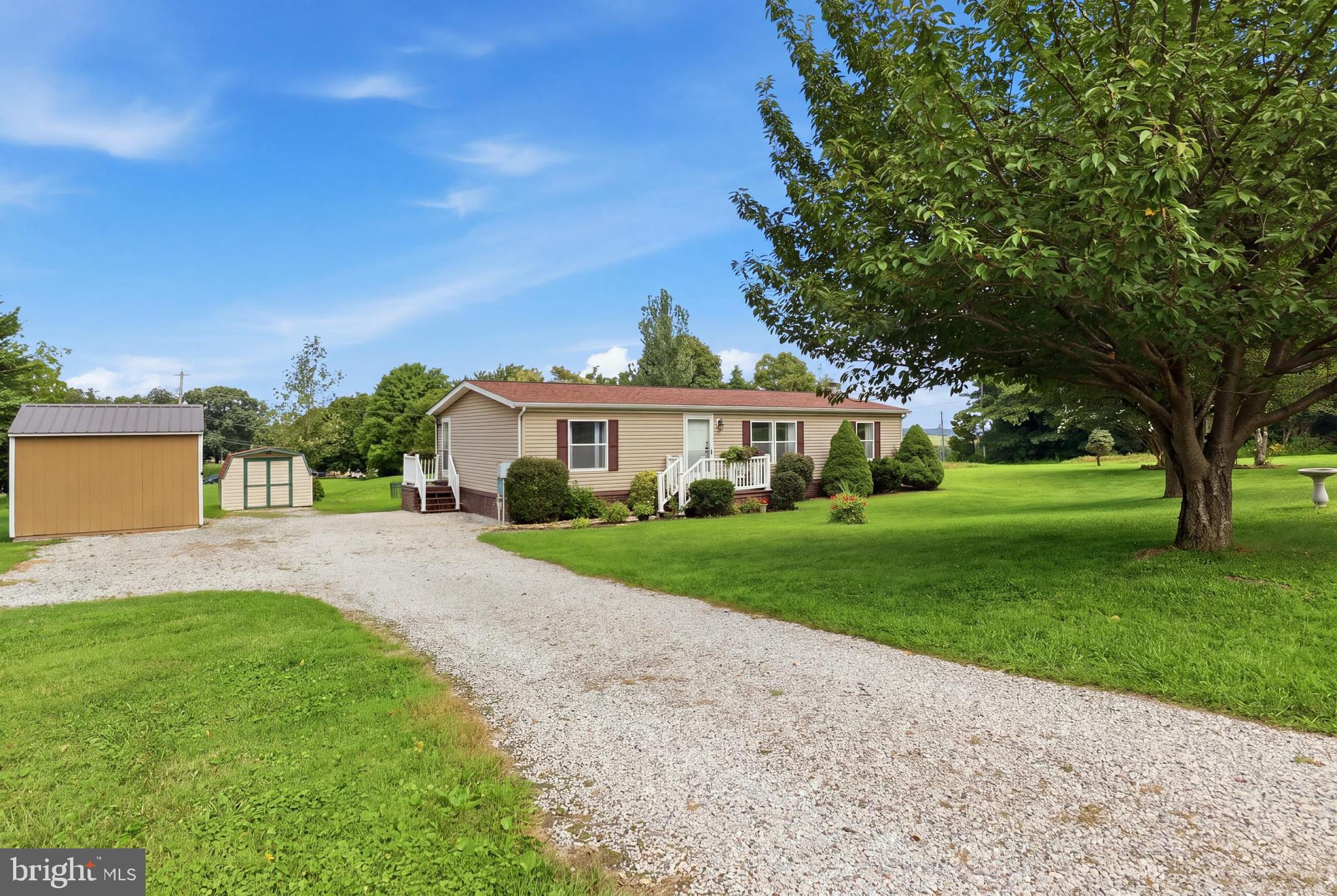 13 CREST HILL LANE