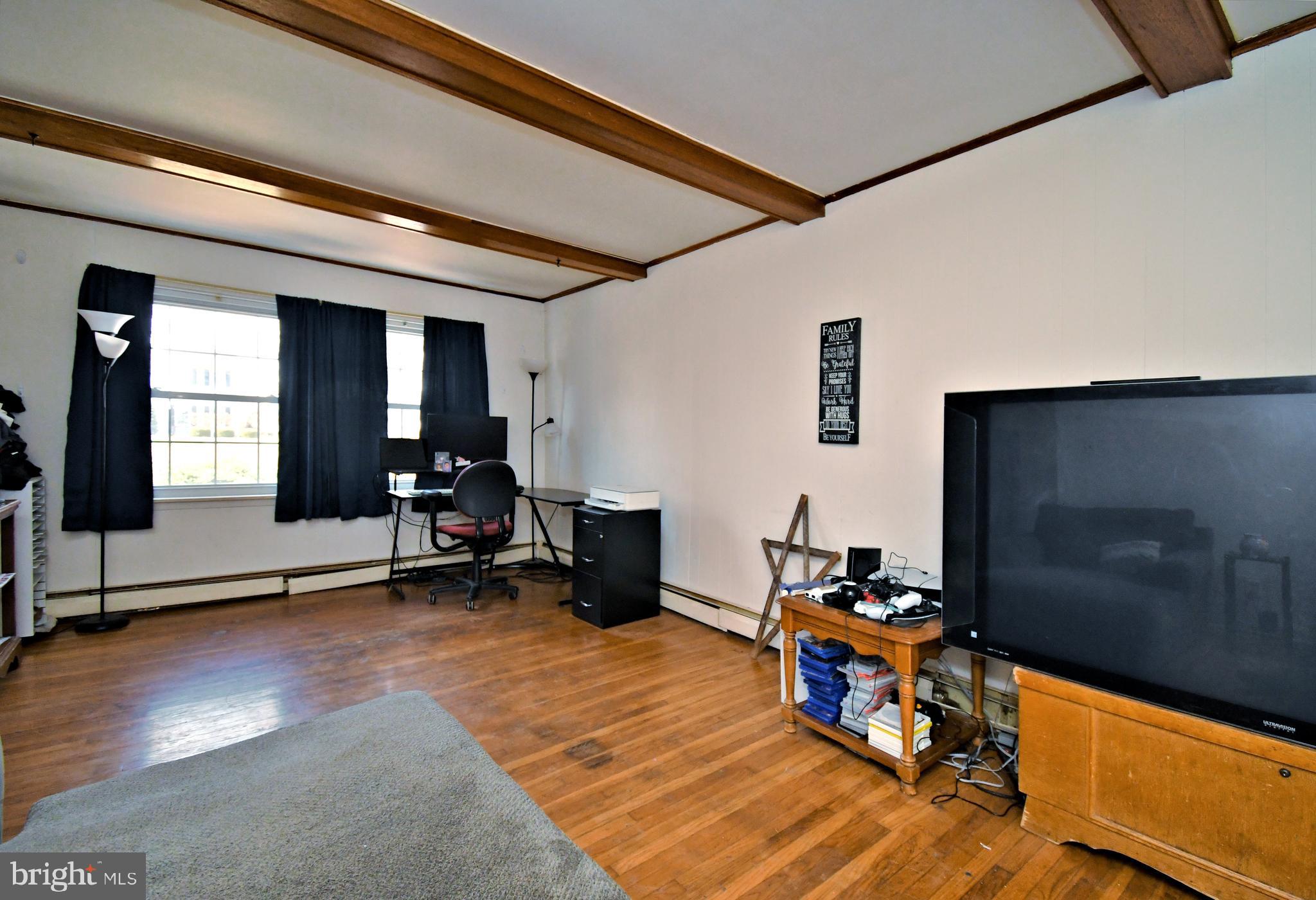 AMITY GARDENS - Residential