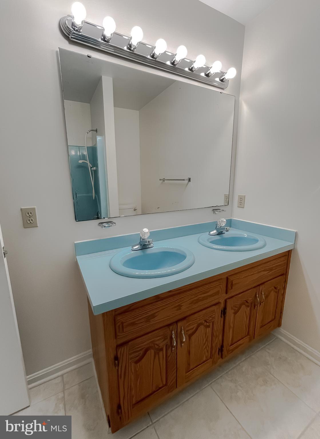 ESPERANZA FARMS - Residential