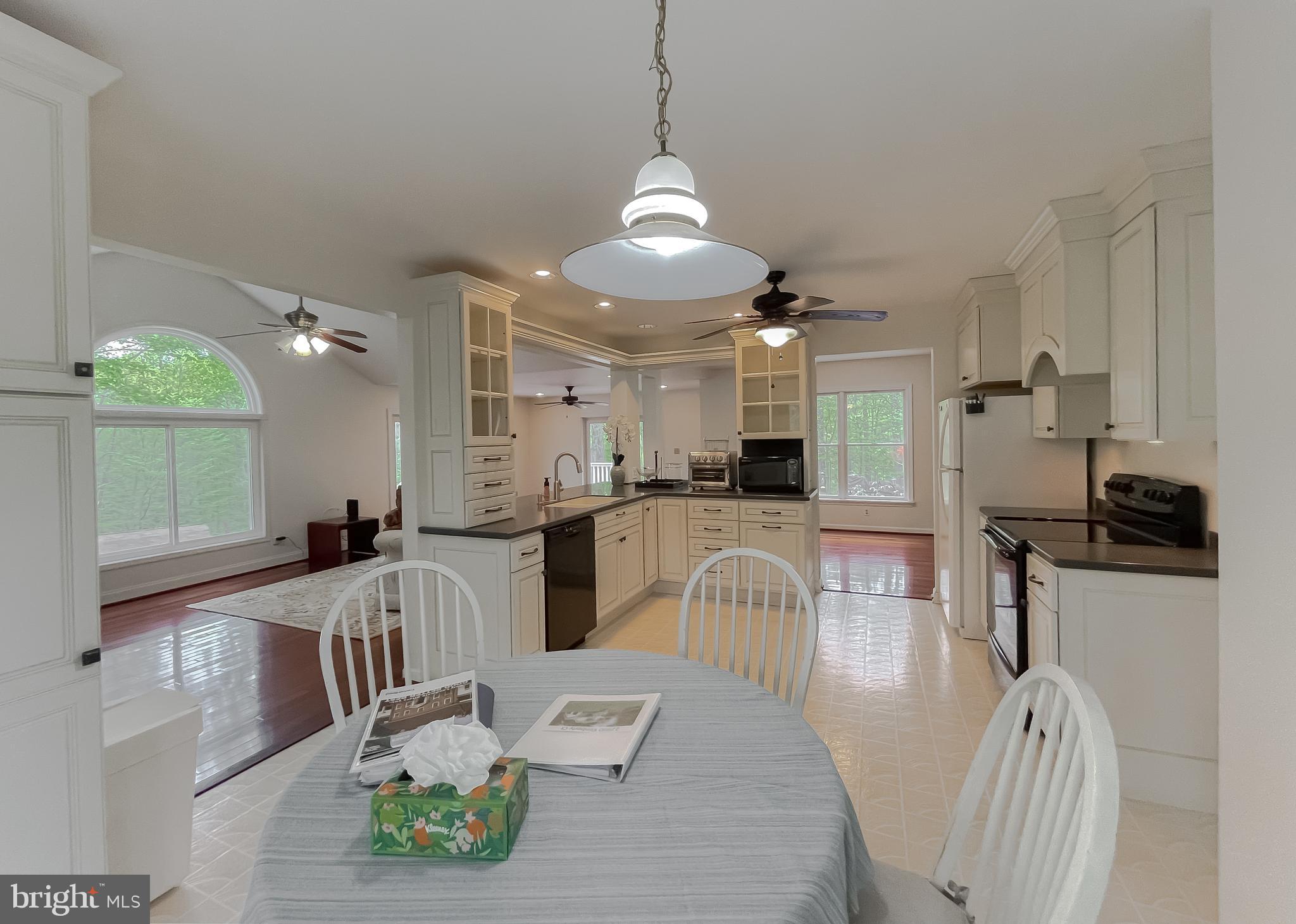 ESPERANZA FARMS - Residential