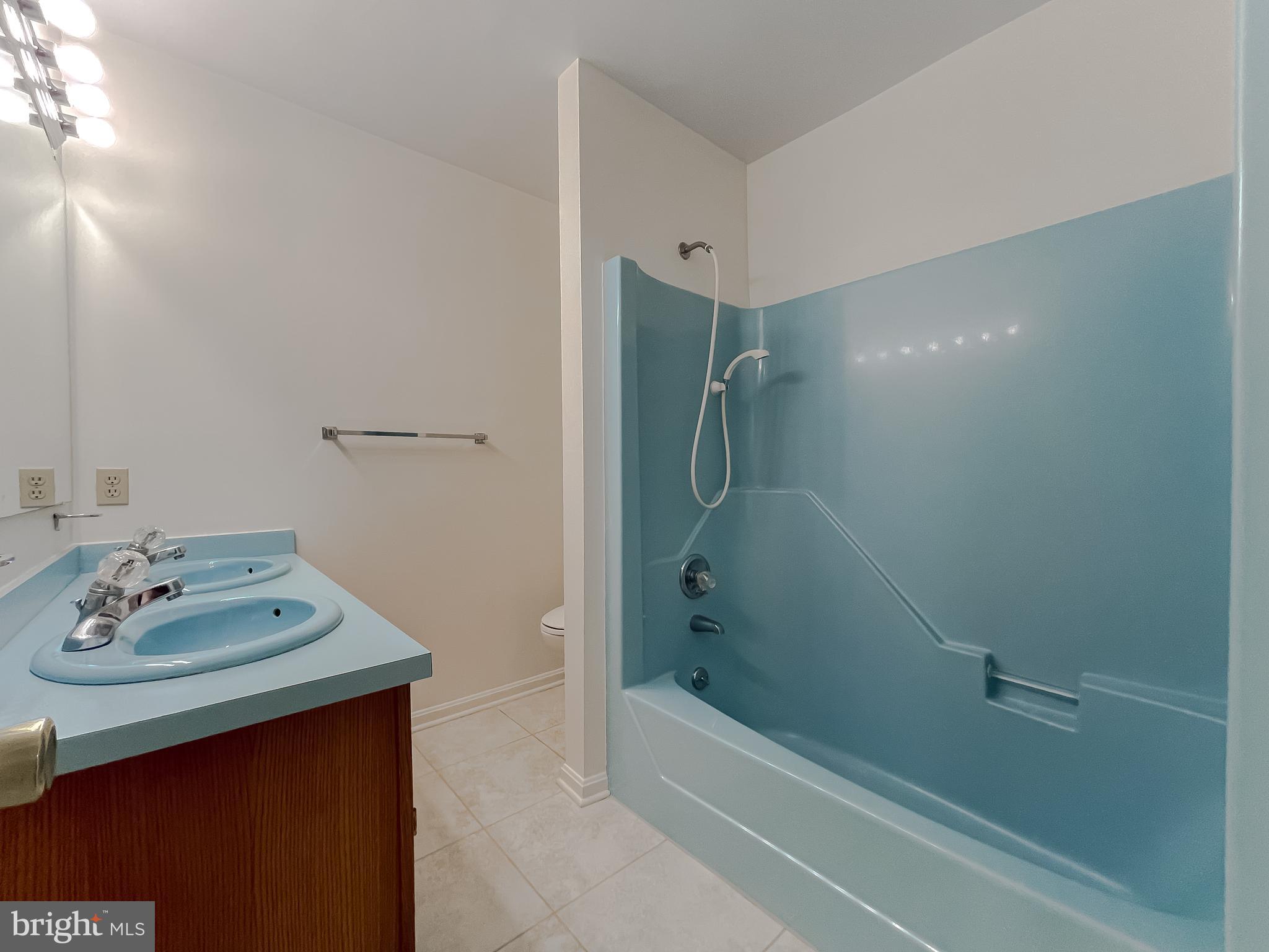 ESPERANZA FARMS - Residential