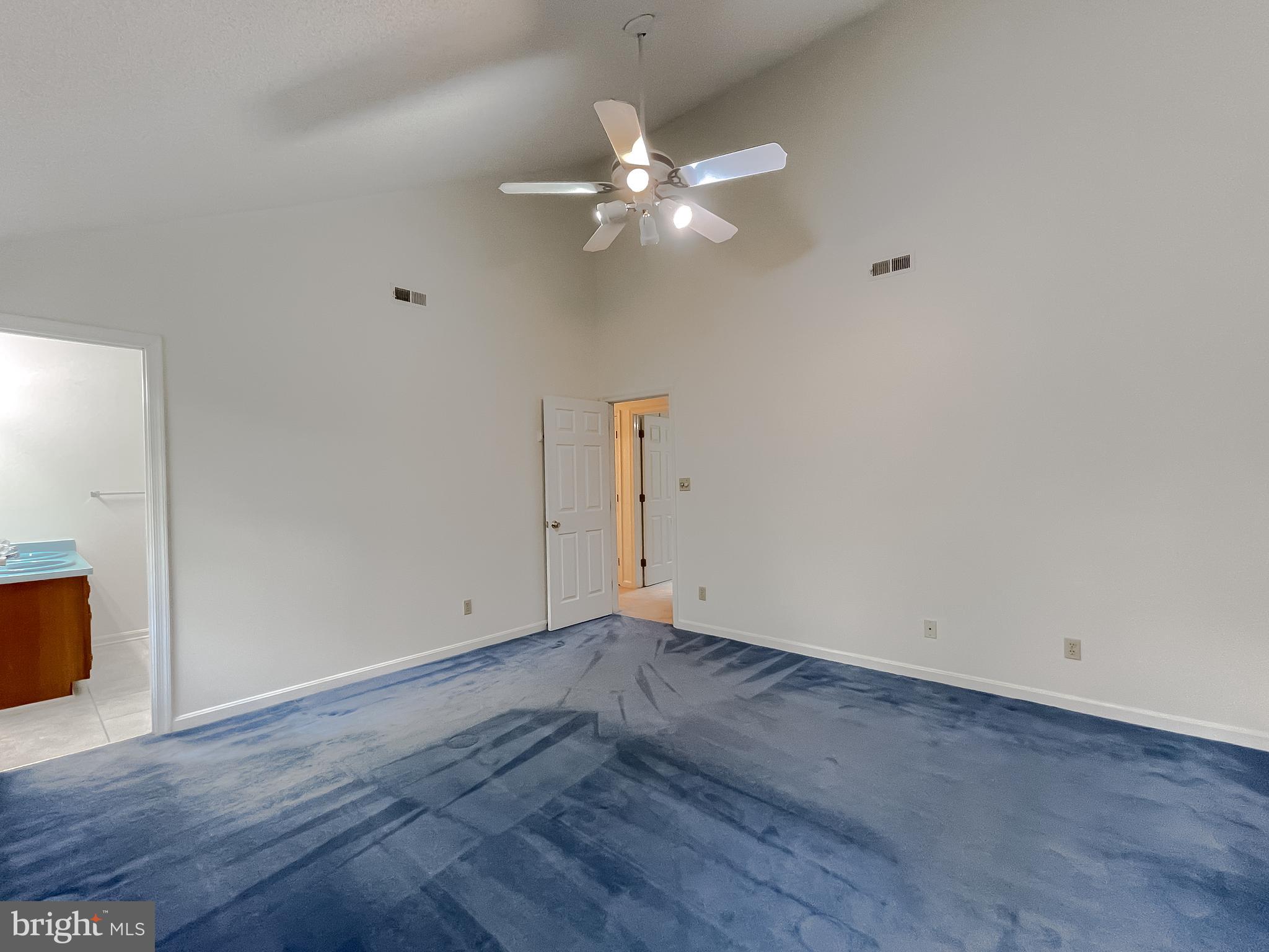 ESPERANZA FARMS - Residential