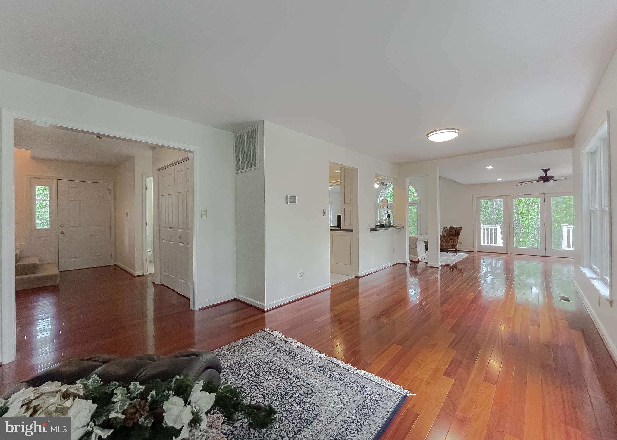 ESPERANZA FARMS - Residential