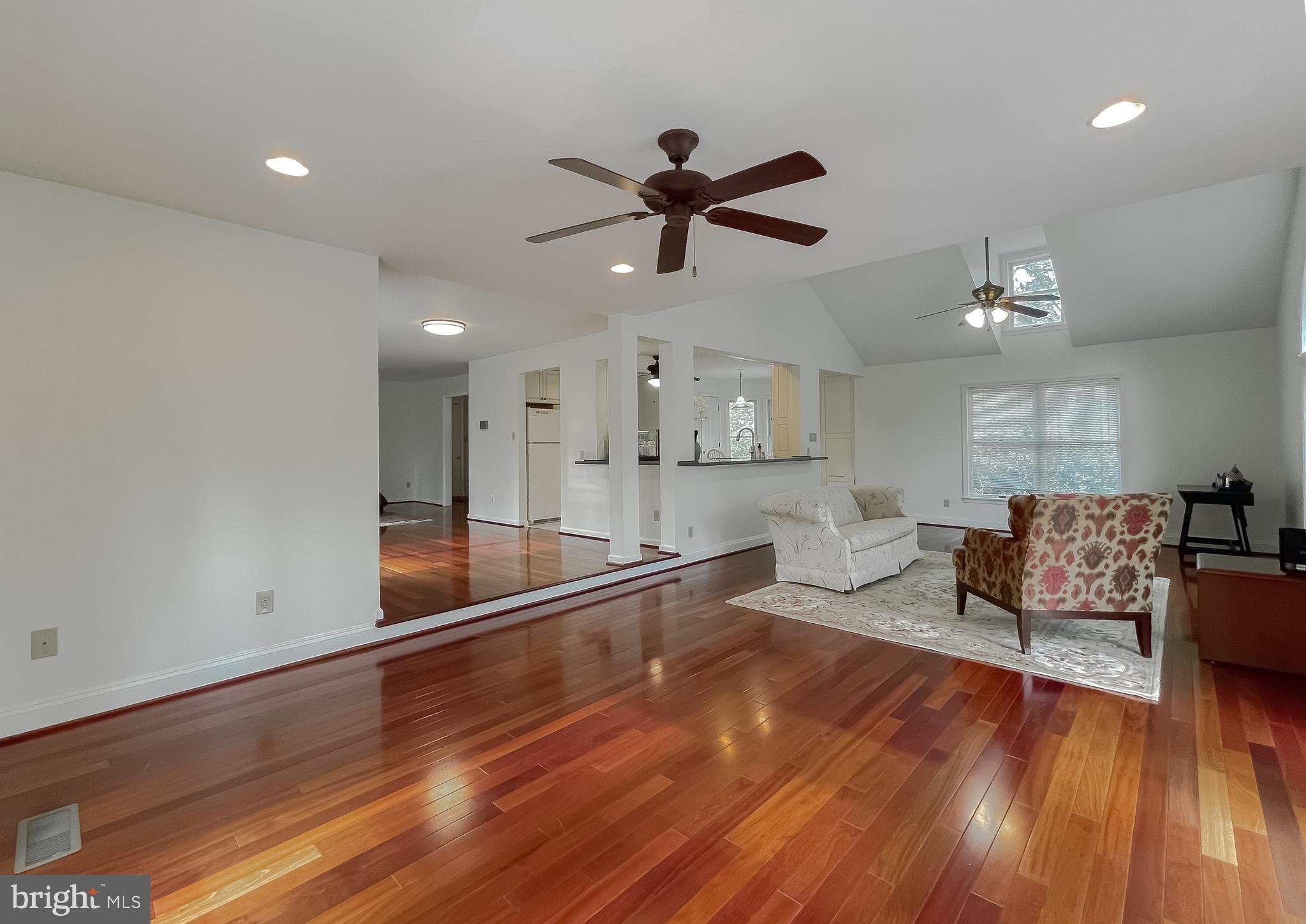 ESPERANZA FARMS - Residential