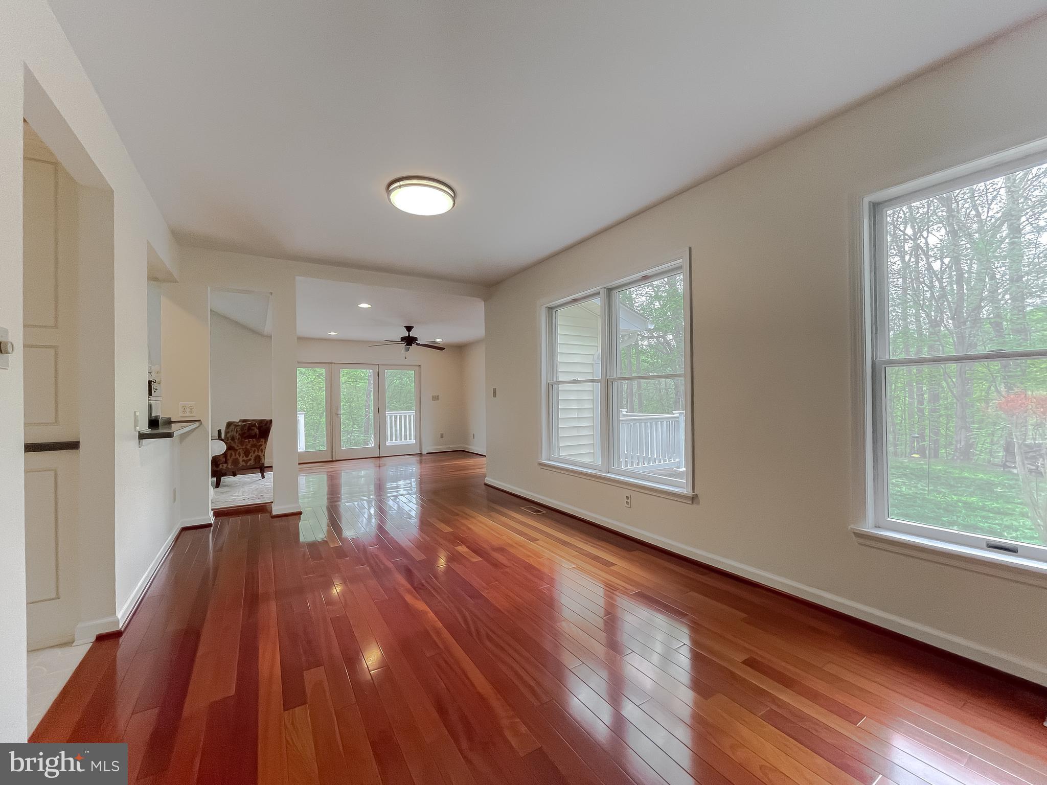 ESPERANZA FARMS - Residential