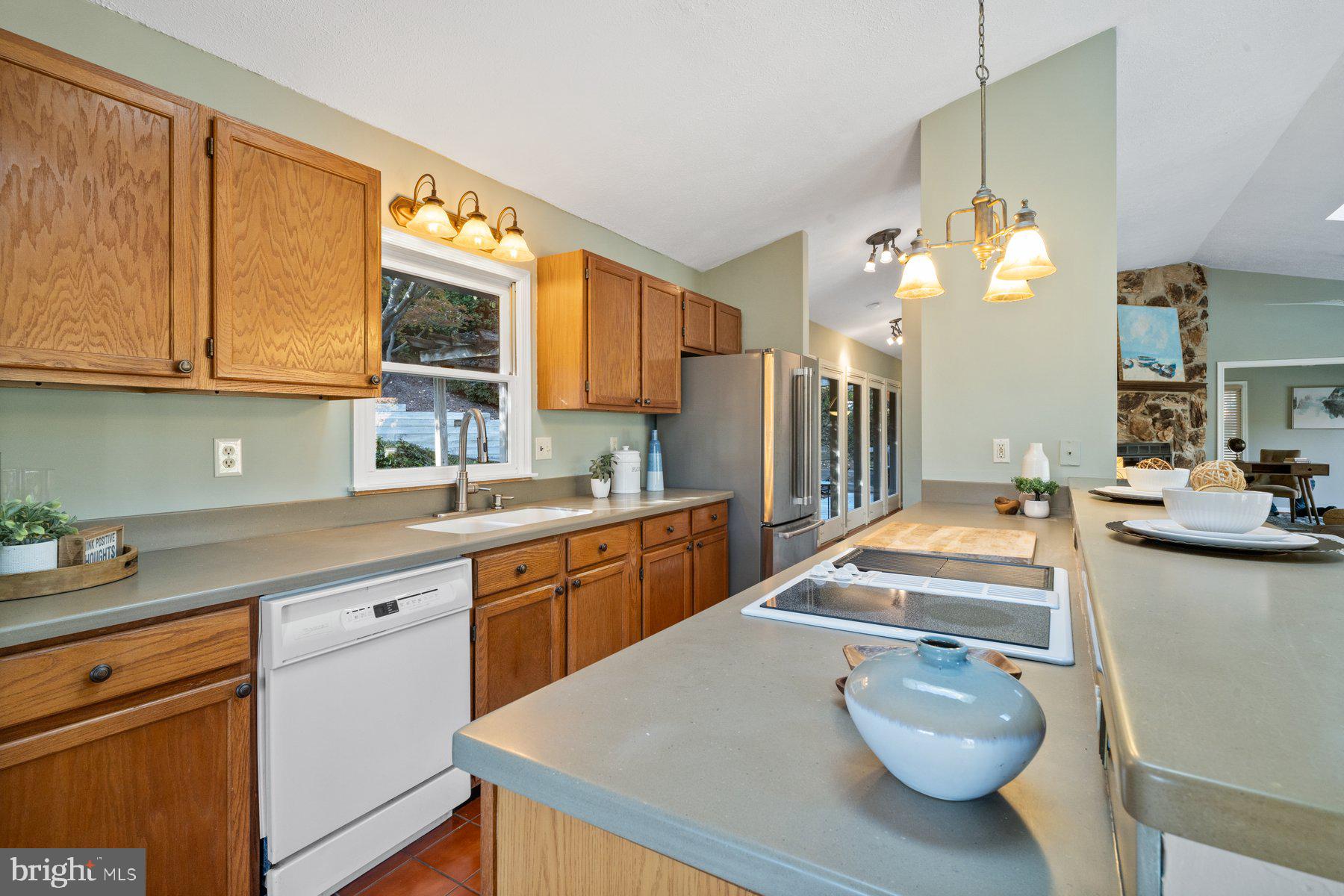 THE MEADOWS - Residential