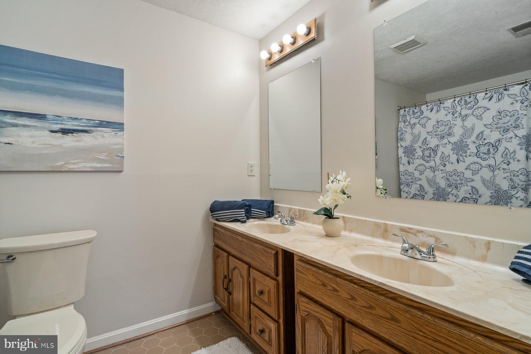 THE MEADOWS - Residential