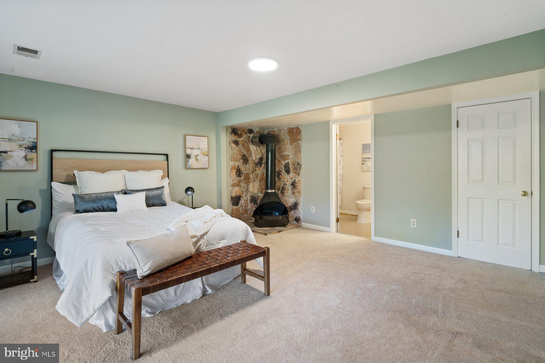 THE MEADOWS - Residential