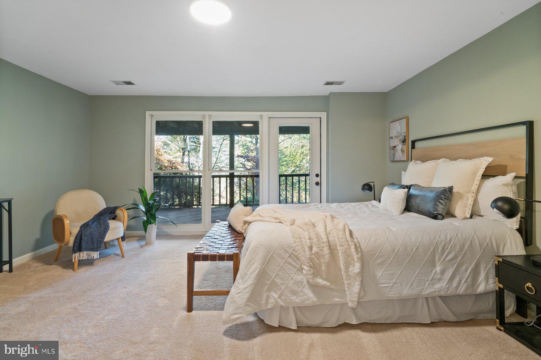 THE MEADOWS - Residential