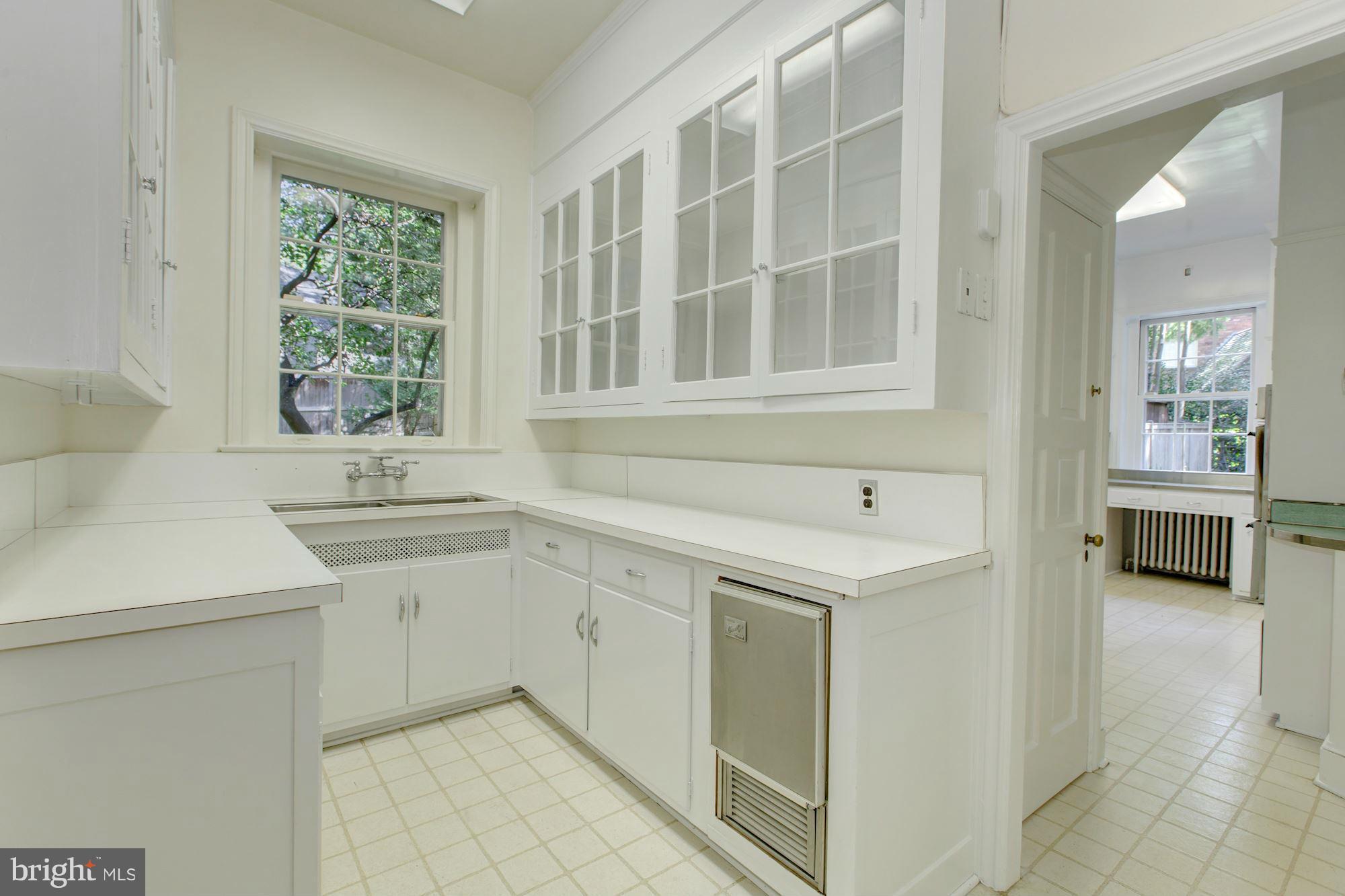 SPRING VALLEY - Residential