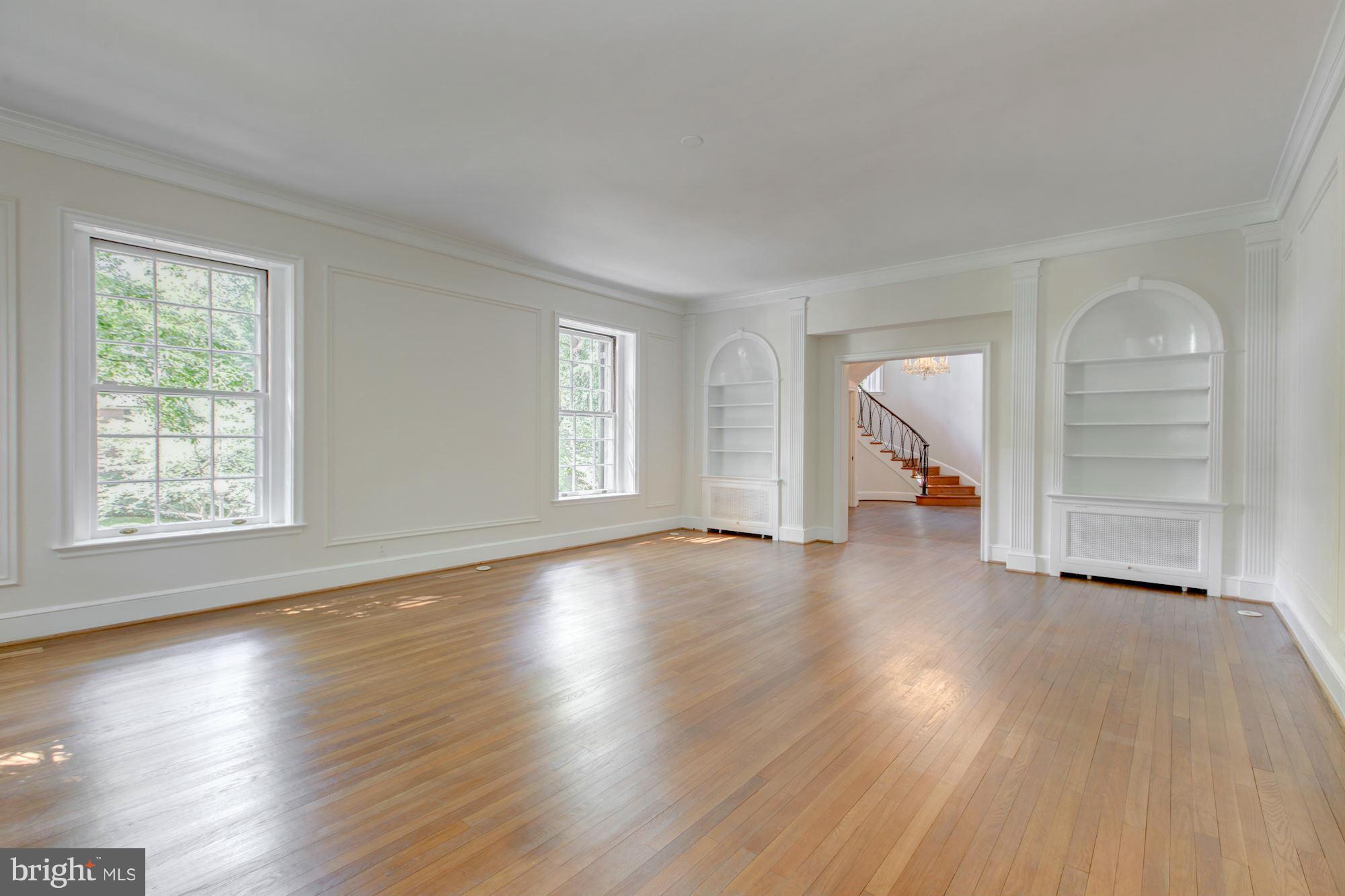 SPRING VALLEY - Residential