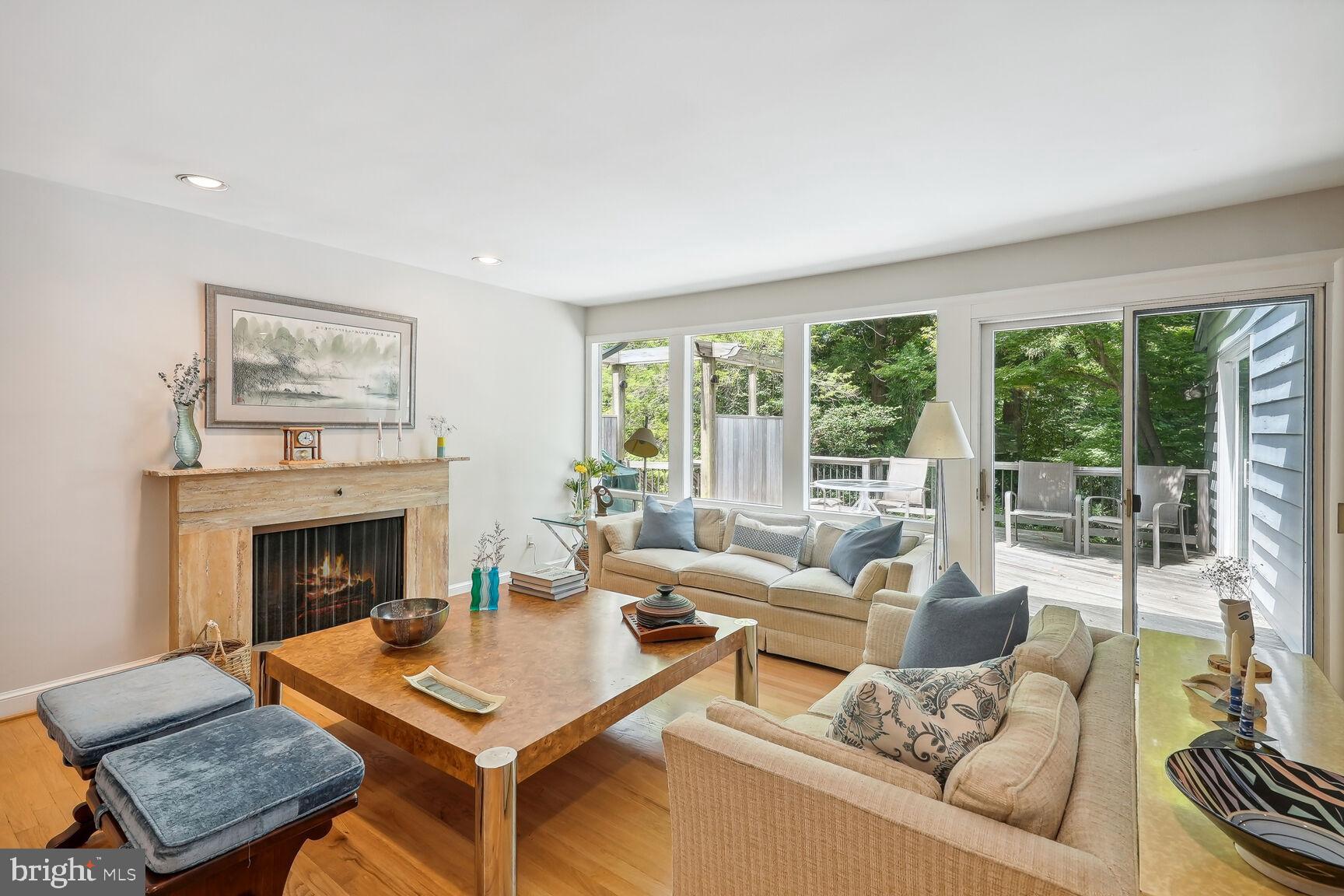 KENWOOD PARK - Residential