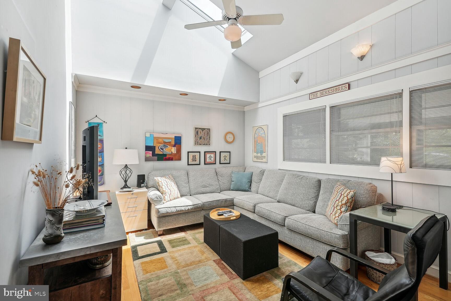 KENWOOD PARK - Residential