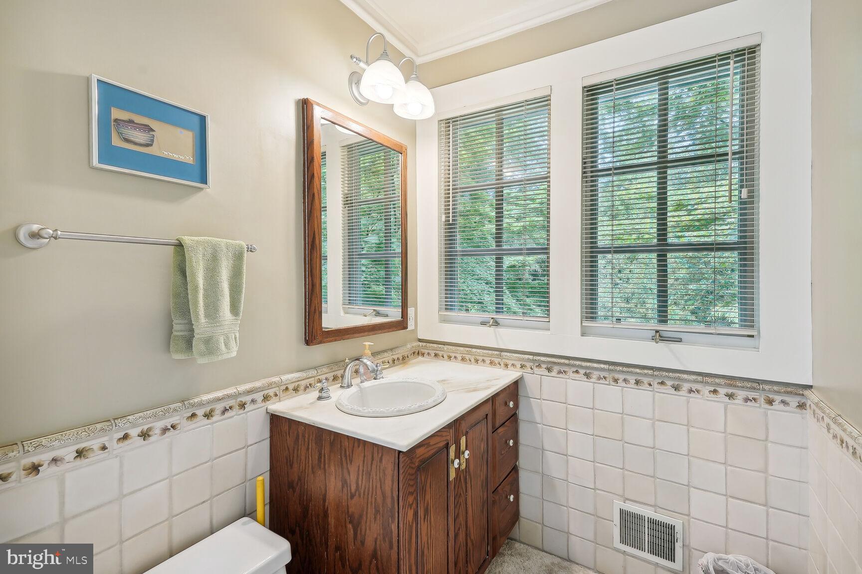 KENWOOD PARK - Residential