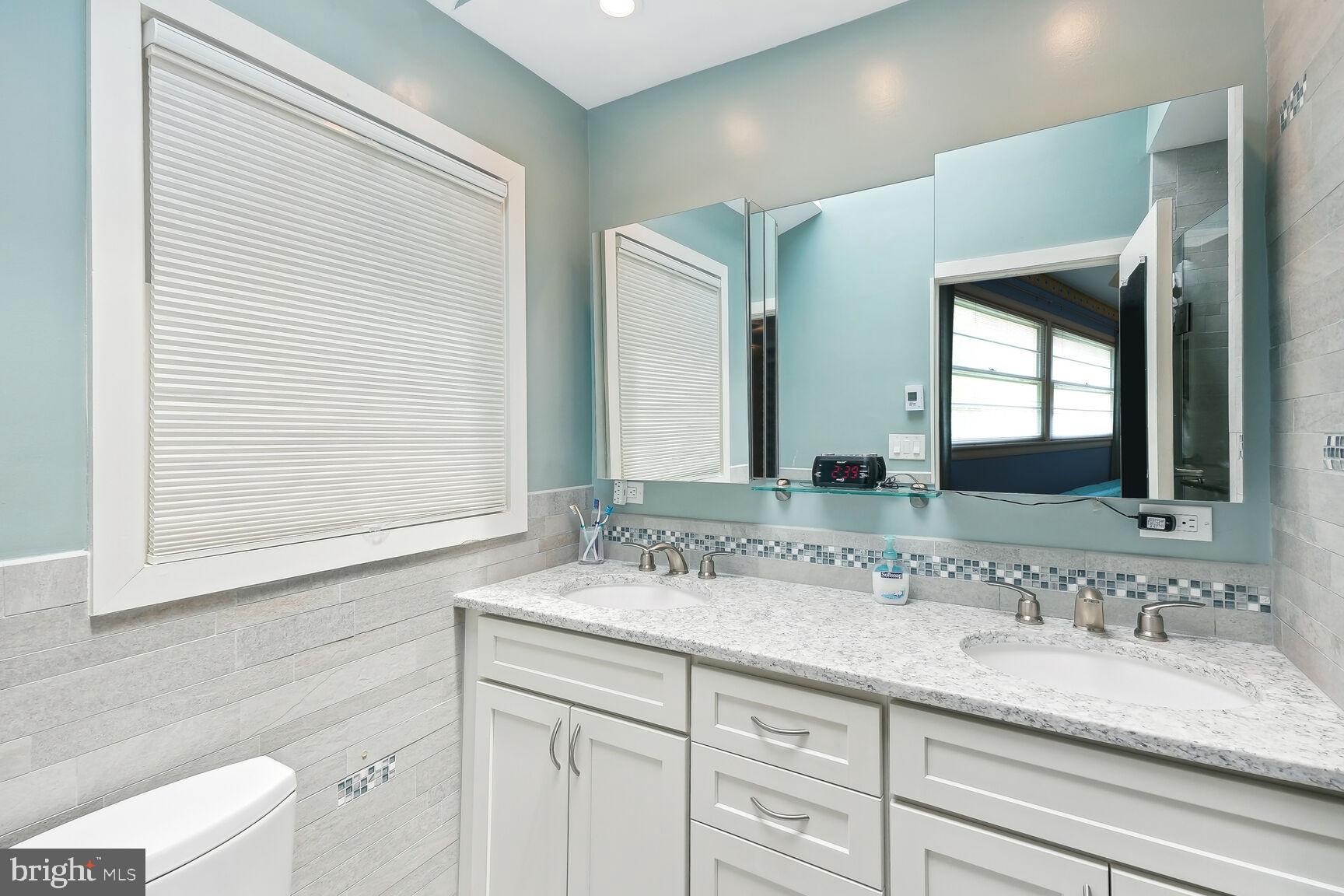 KENWOOD PARK - Residential