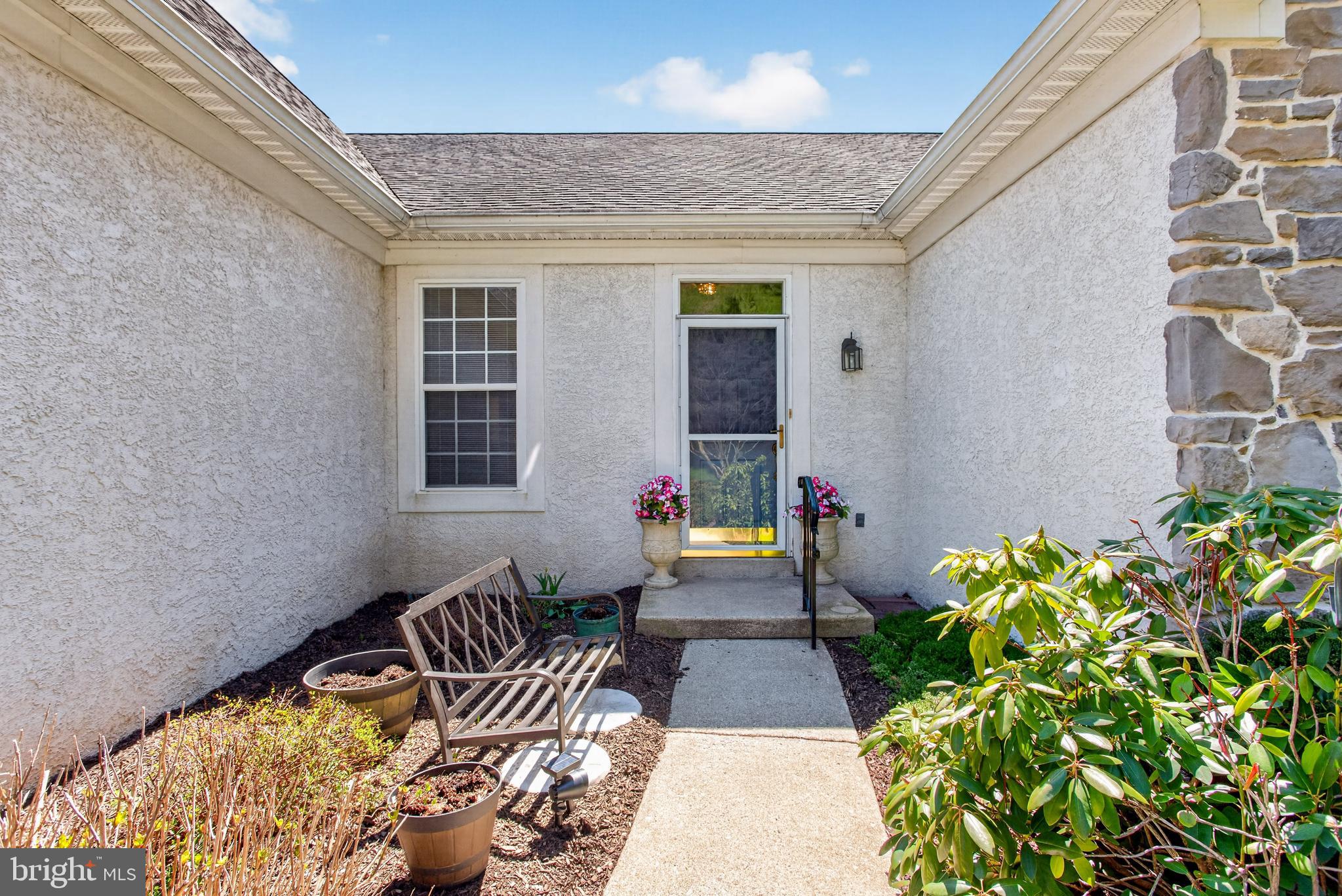 1504 IRON HORSE COURT