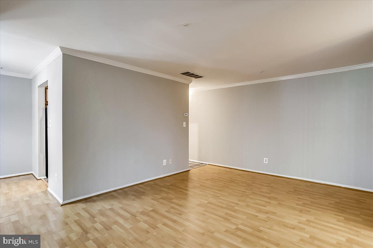 WILLOW WOOD - Residential Lease