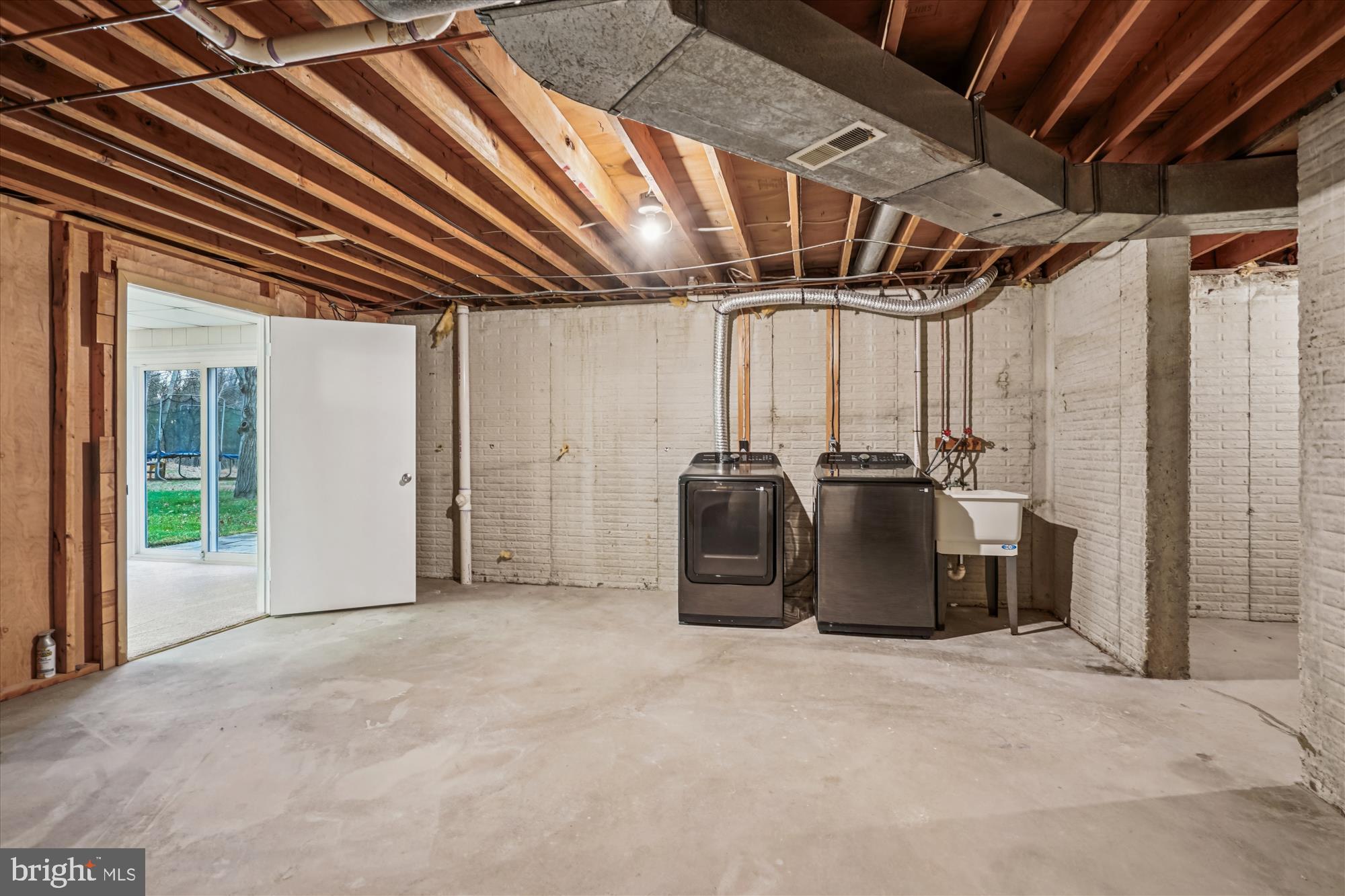 MILLS FARM - Residential