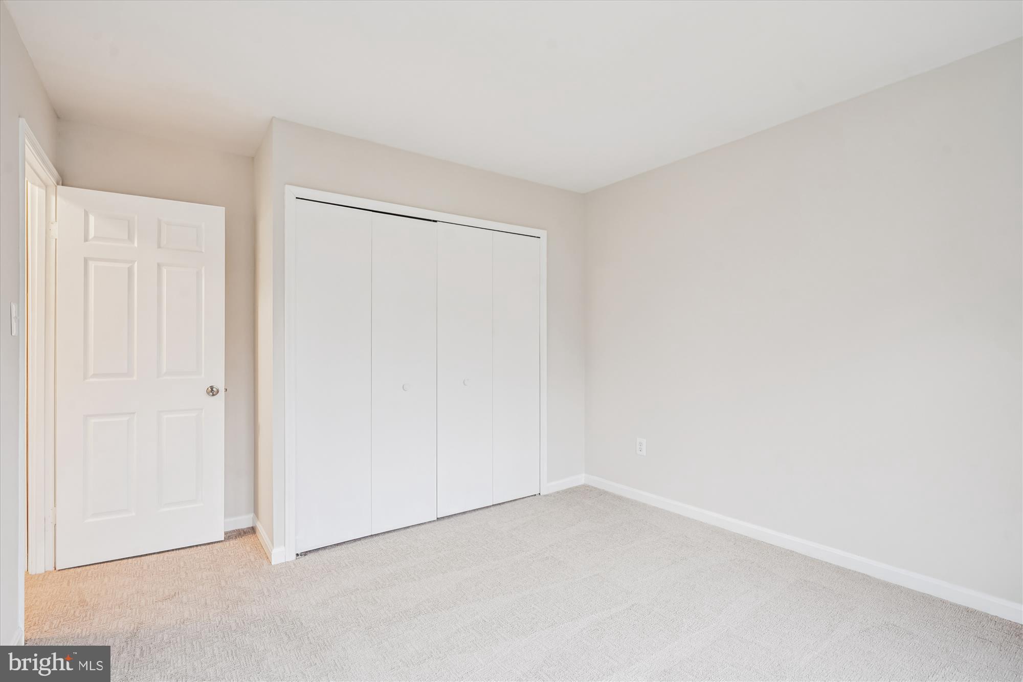 MILLS FARM - Residential