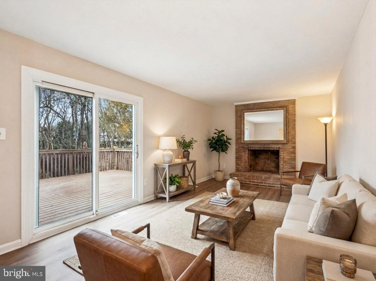 MILLS FARM - Residential