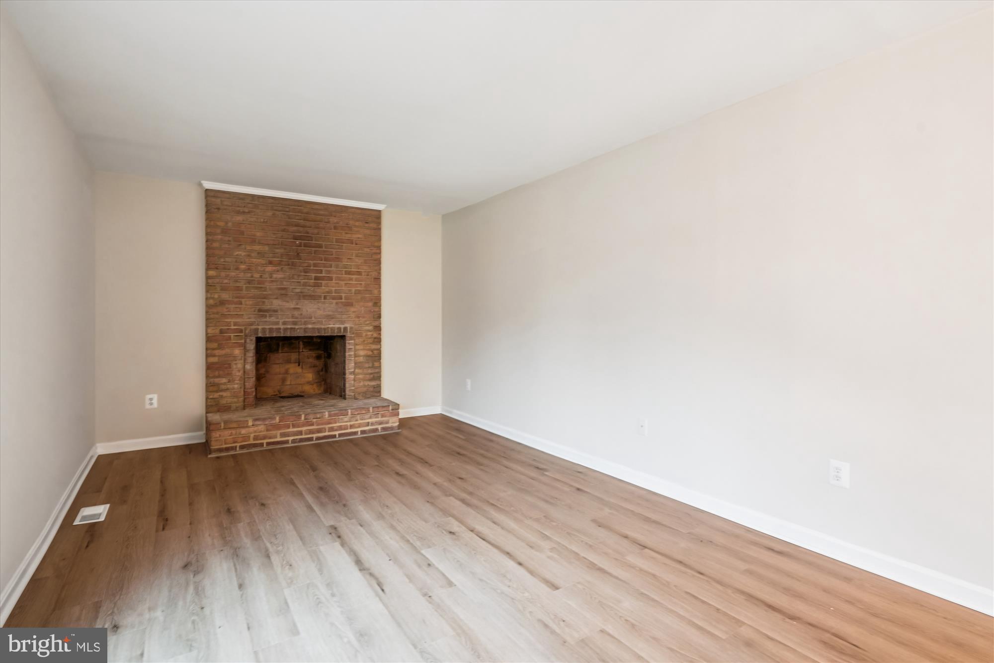 MILLS FARM - Residential