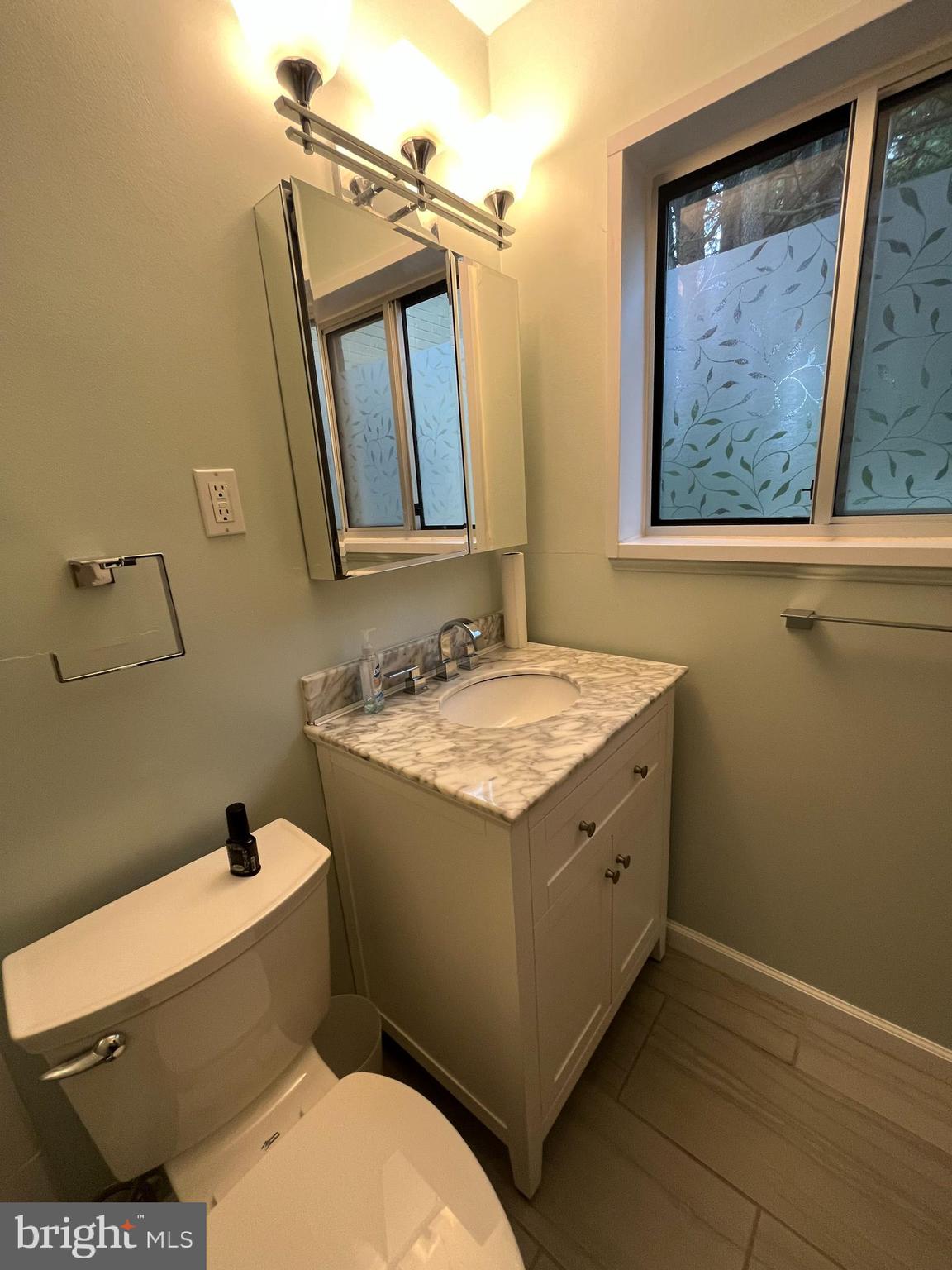 PARKSIDE CONDOMINIUMS - Residential Lease