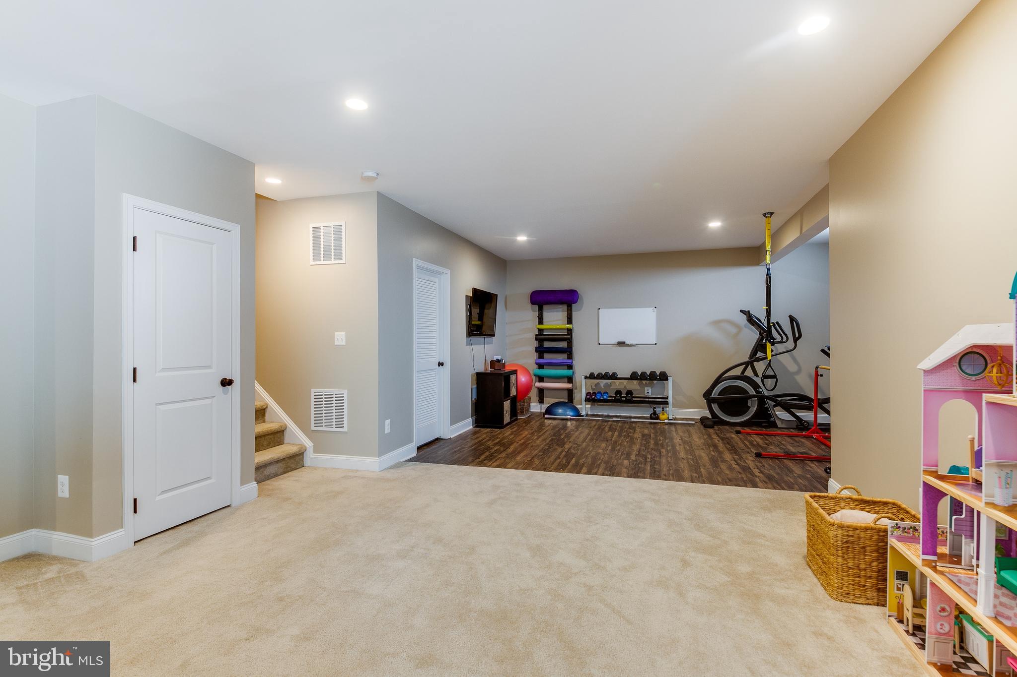 DOMINION VALLEY COUNTRY CLUB - Residential