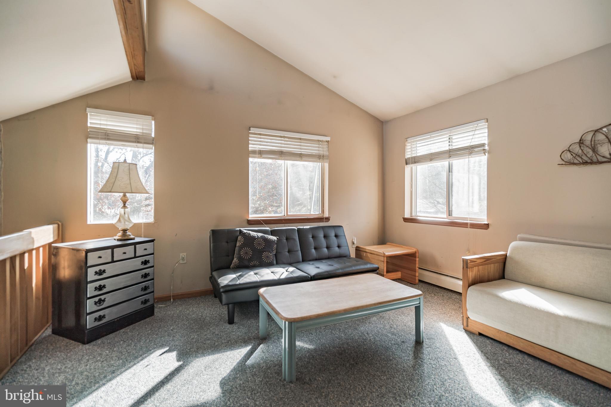 TOWAMENSING TRAILS - Residential