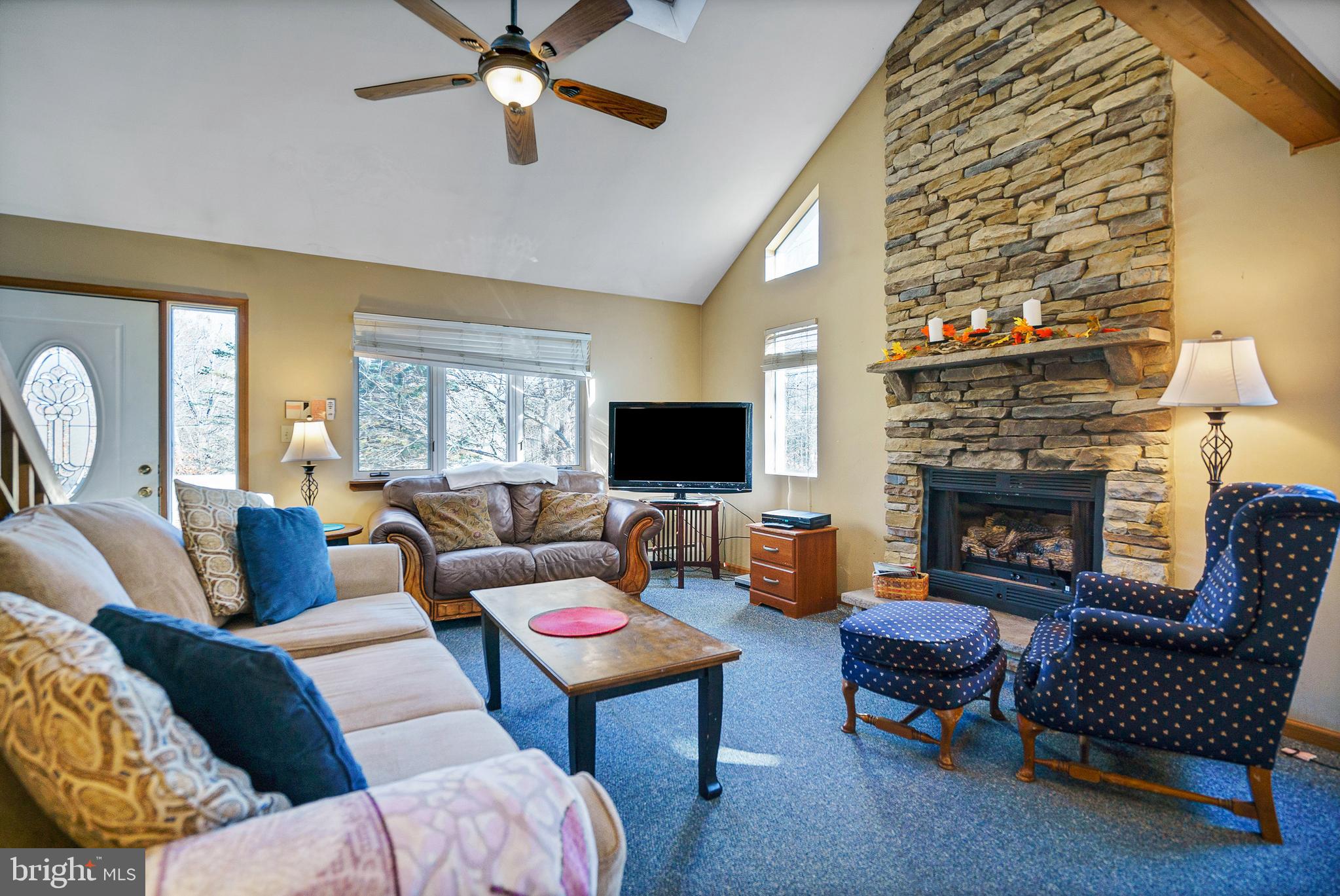 TOWAMENSING TRAILS - Residential